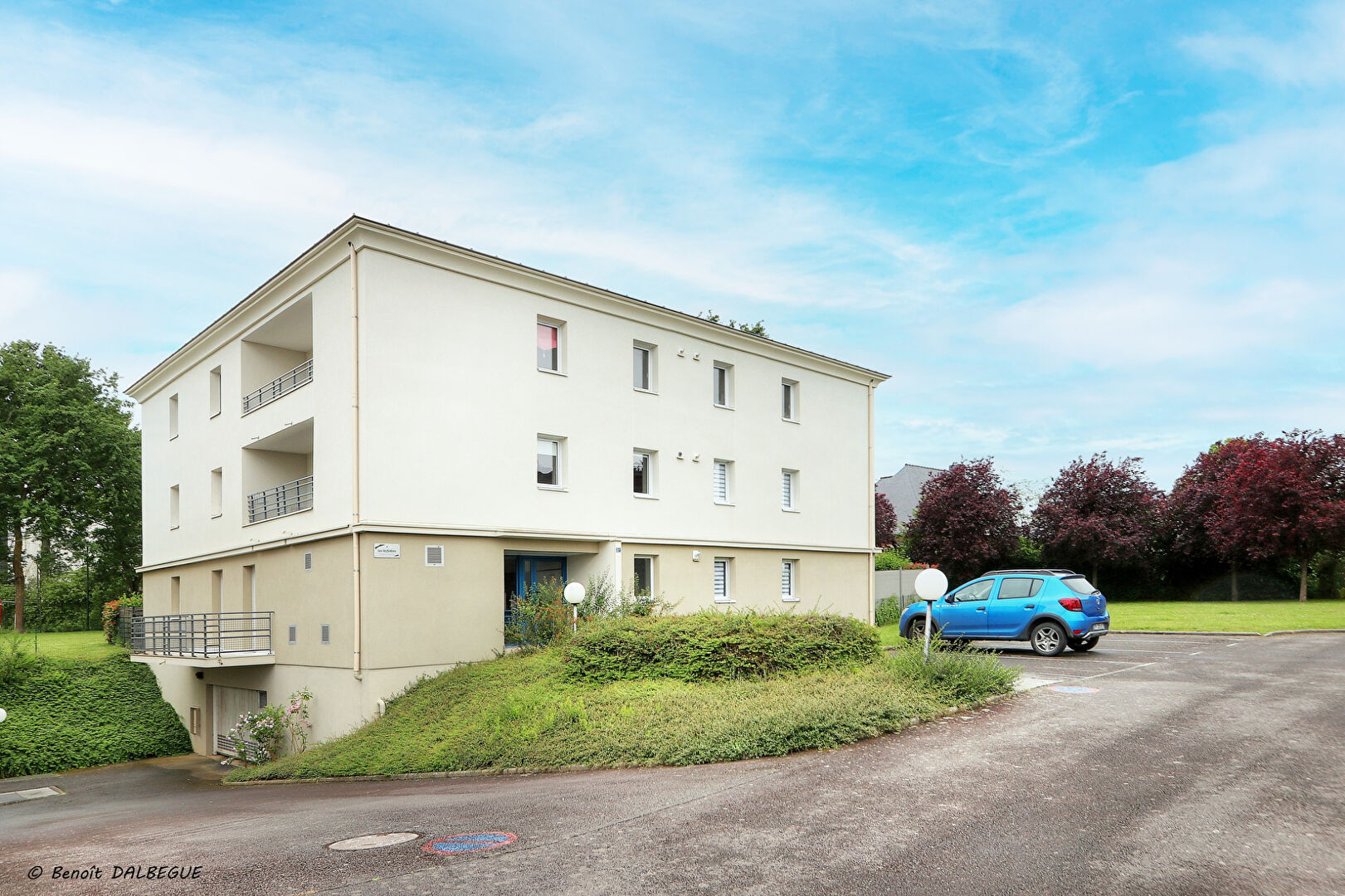 property-image