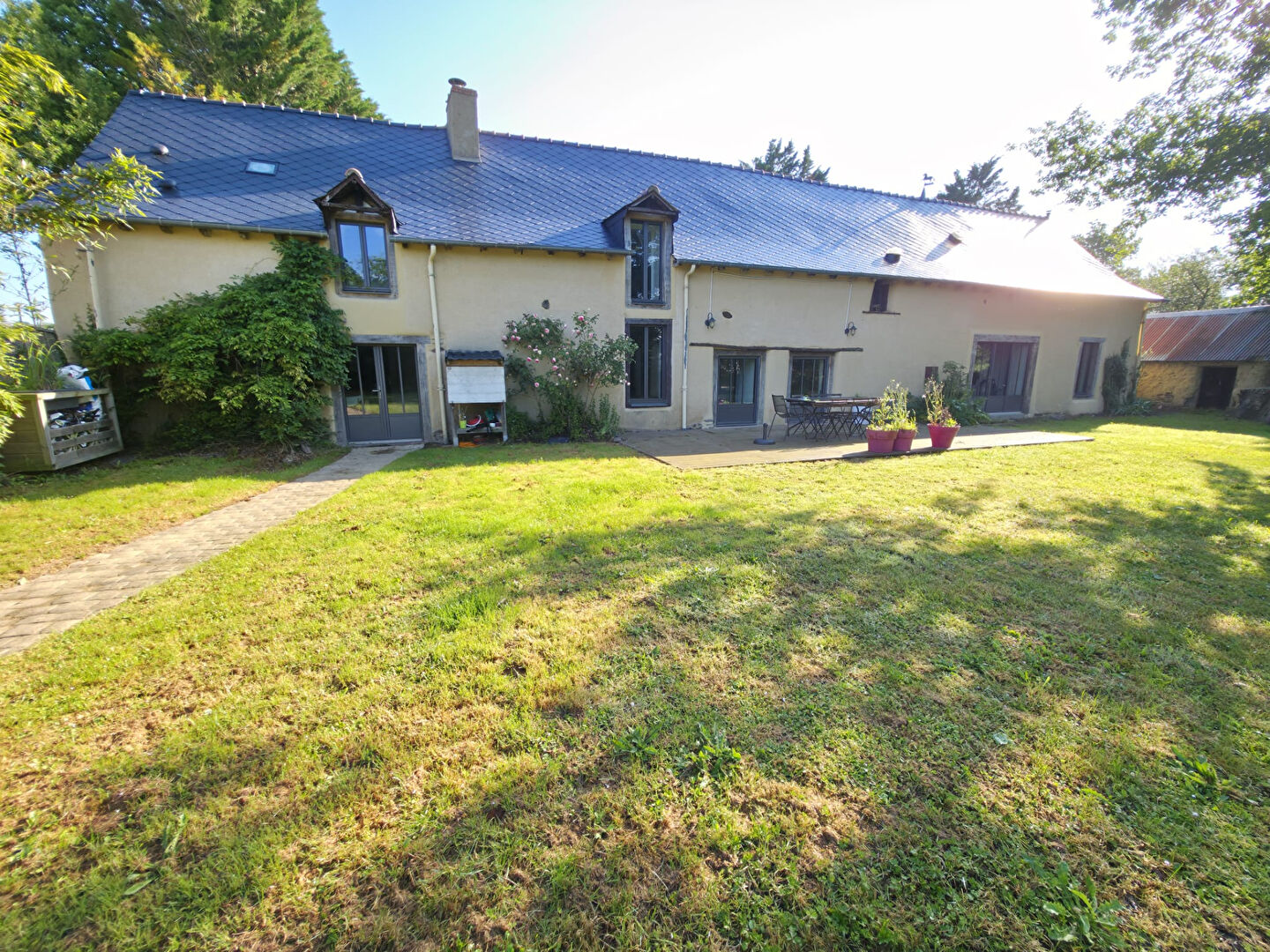 property-image