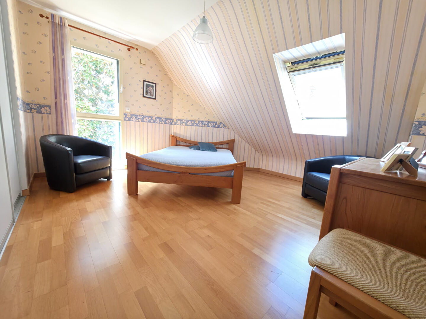 property-image