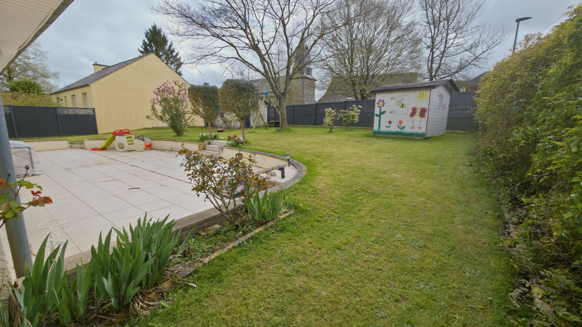 property-image