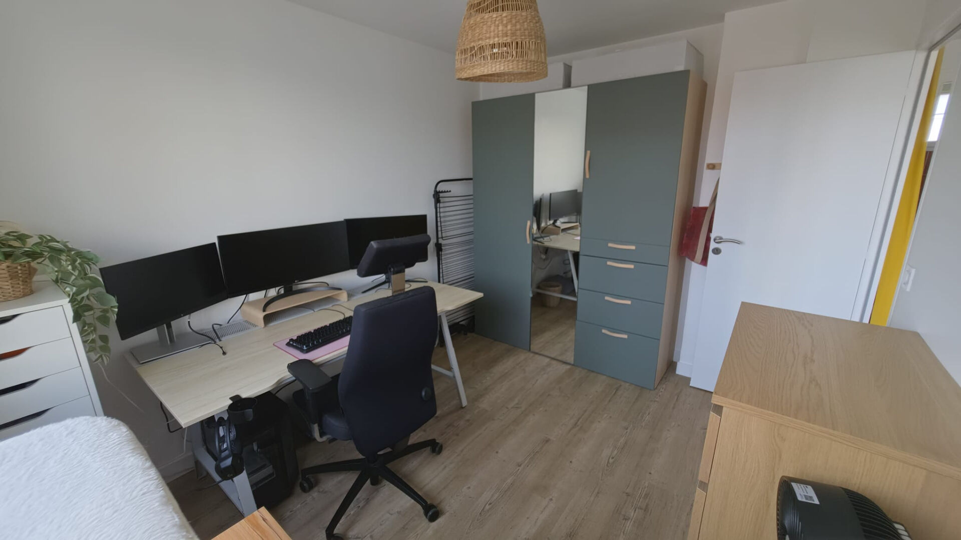 property-image