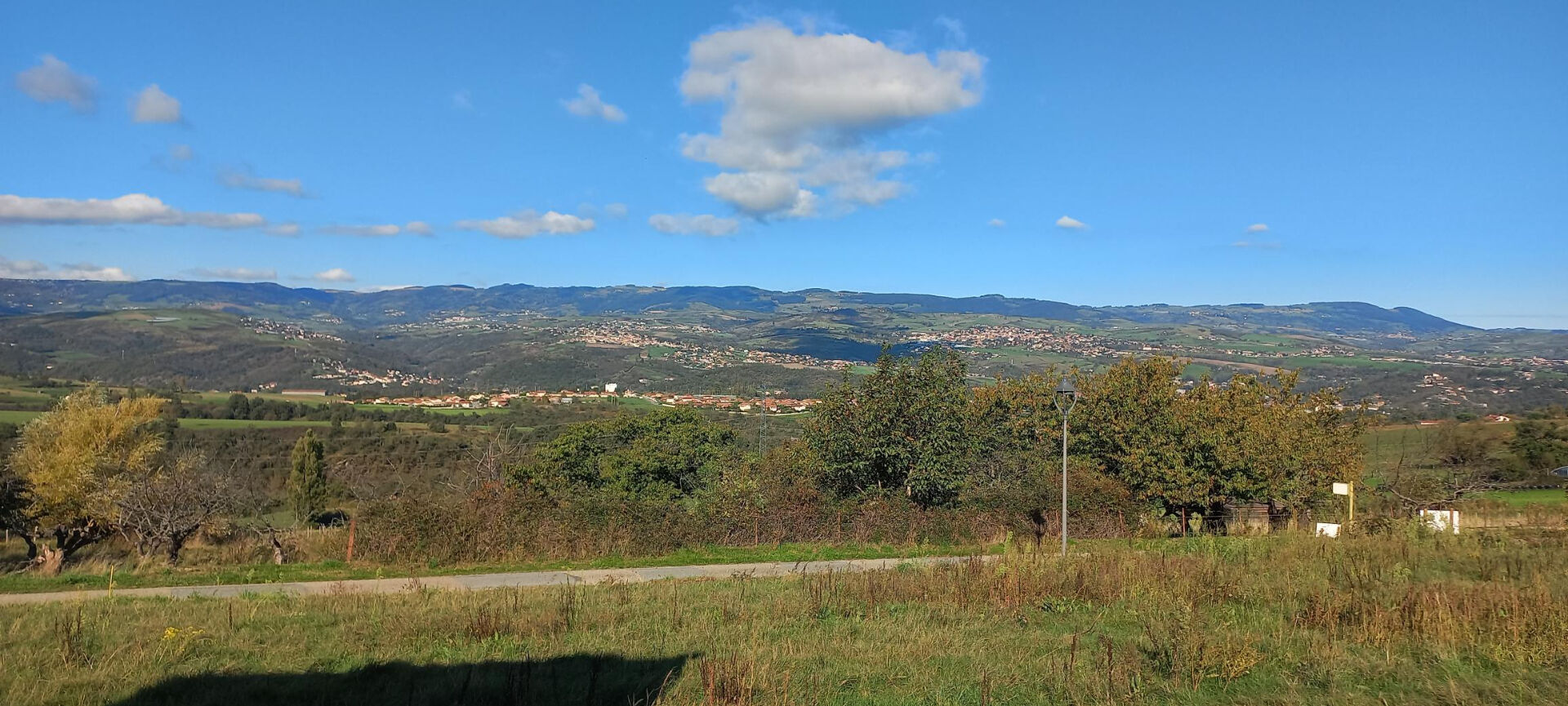 Photo (Terrain Chateuneuf 1210 m² )Ref : 573 image 1/3