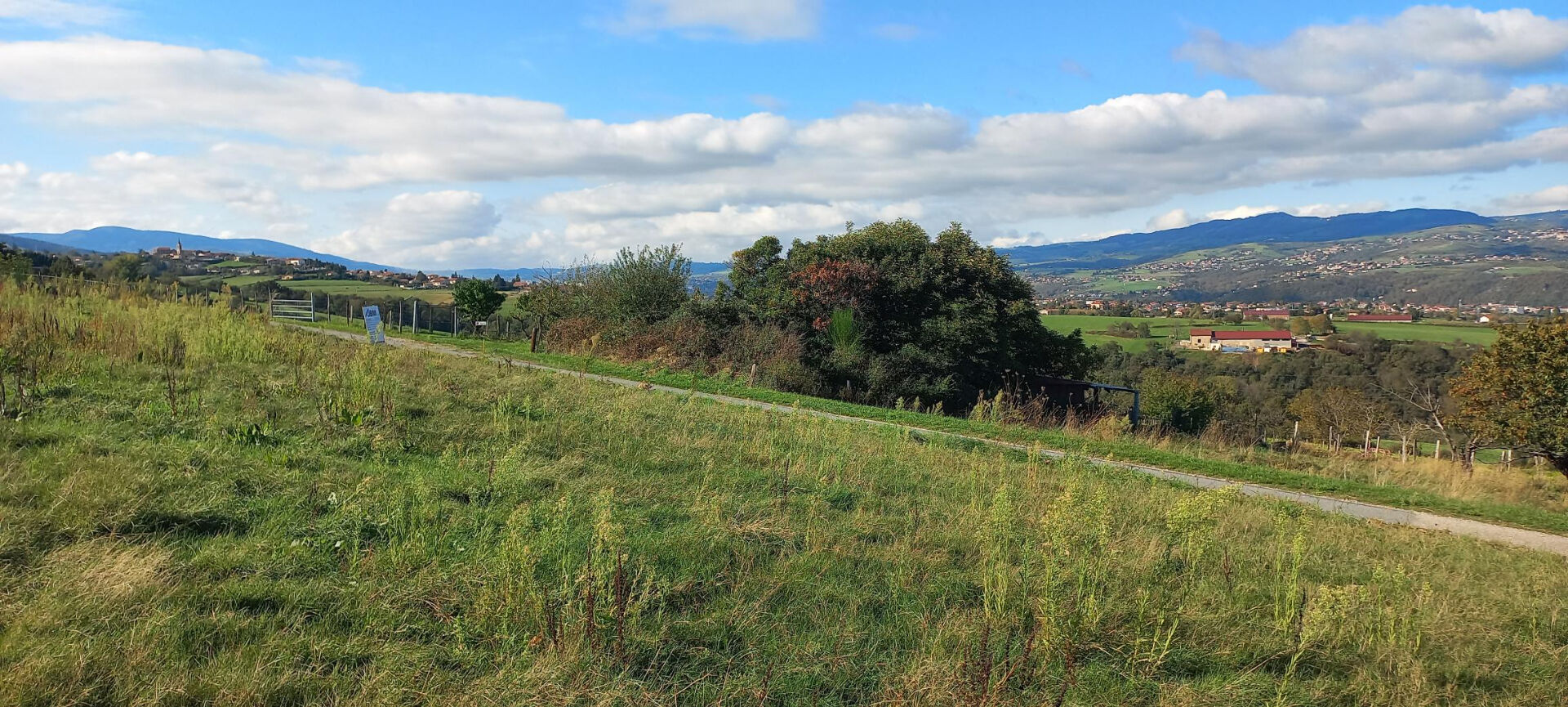 Photo (Terrain Chateuneuf 1210 m² )Ref : 573 image 2/3