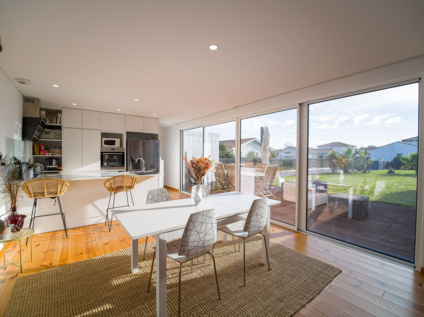 Maison contemporaine à Josse ! Confort moderne et cadre paisible