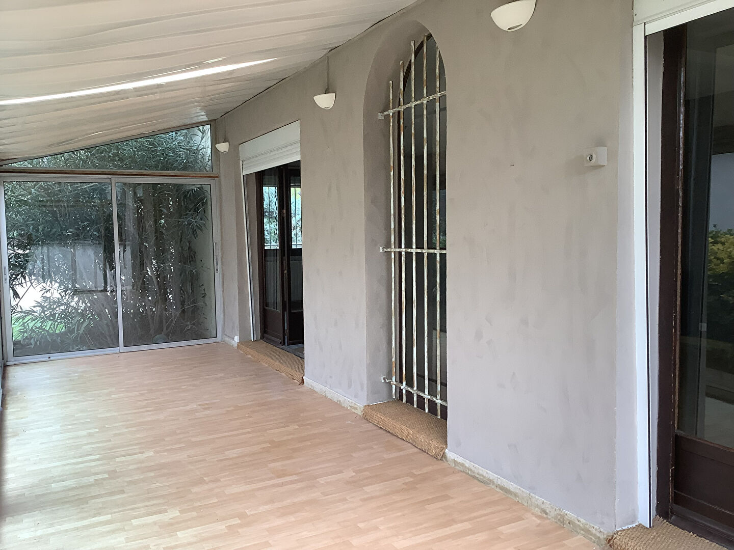 Photo A vendre maison avec jardin, 3 chambres image 2/6