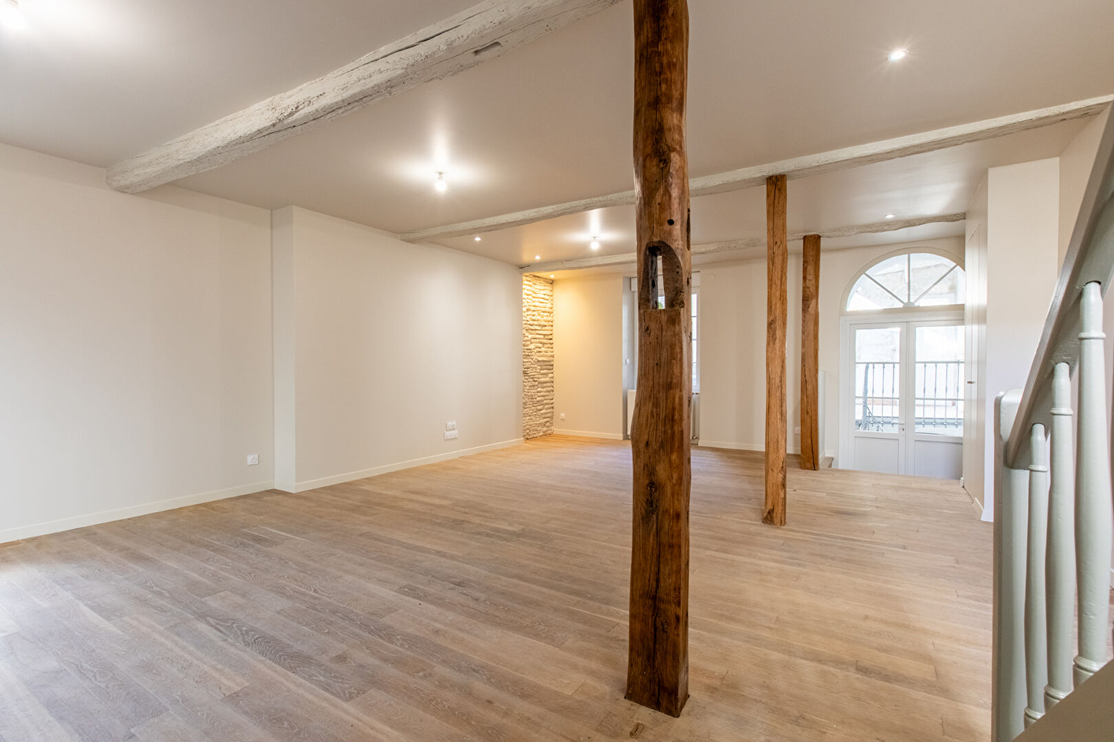 Photo Maison ancienne rénovée avec goût ! image 2/6