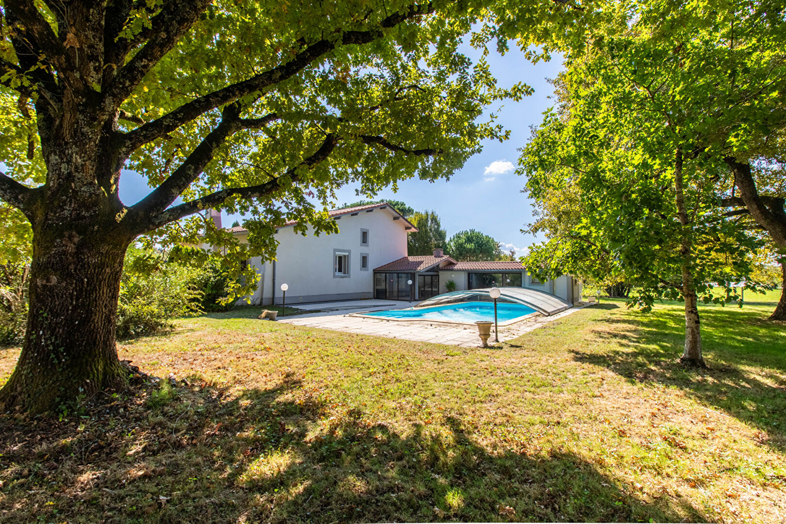 Maison d'architecte dans un quartier recherché