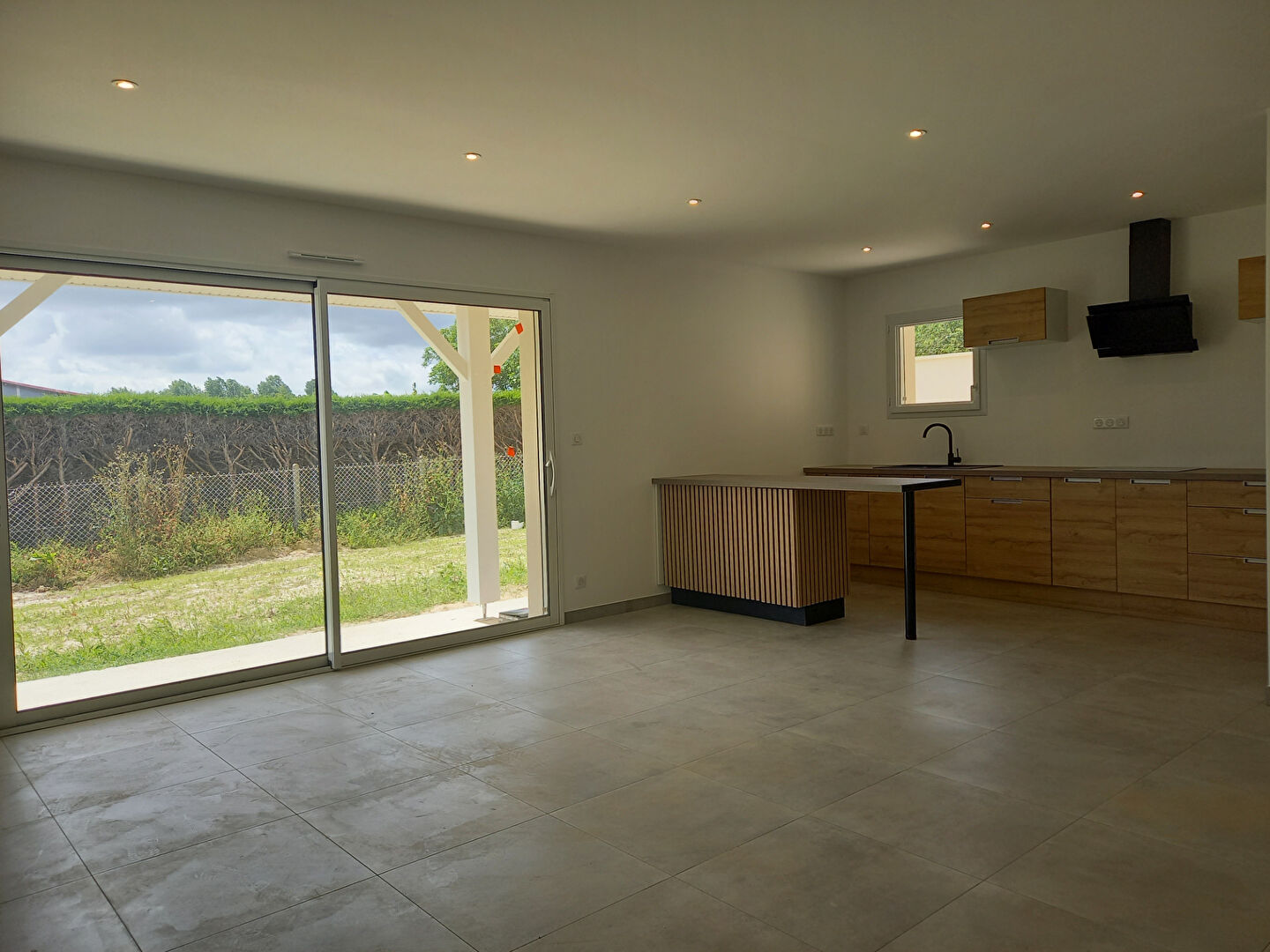 Photo Maison  3 chambres et garage image 2/6