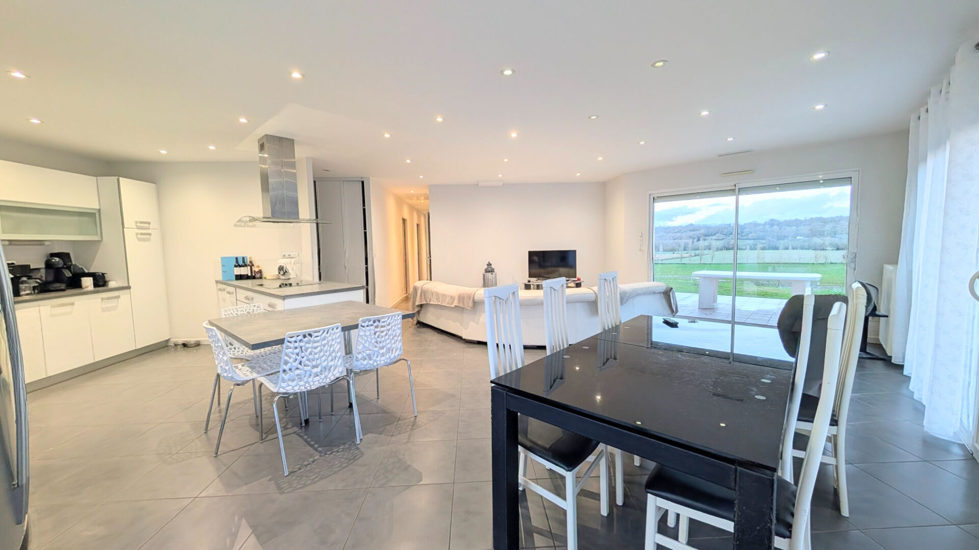 Photo Maison 5 pièce(s) 117m2 image 2/6