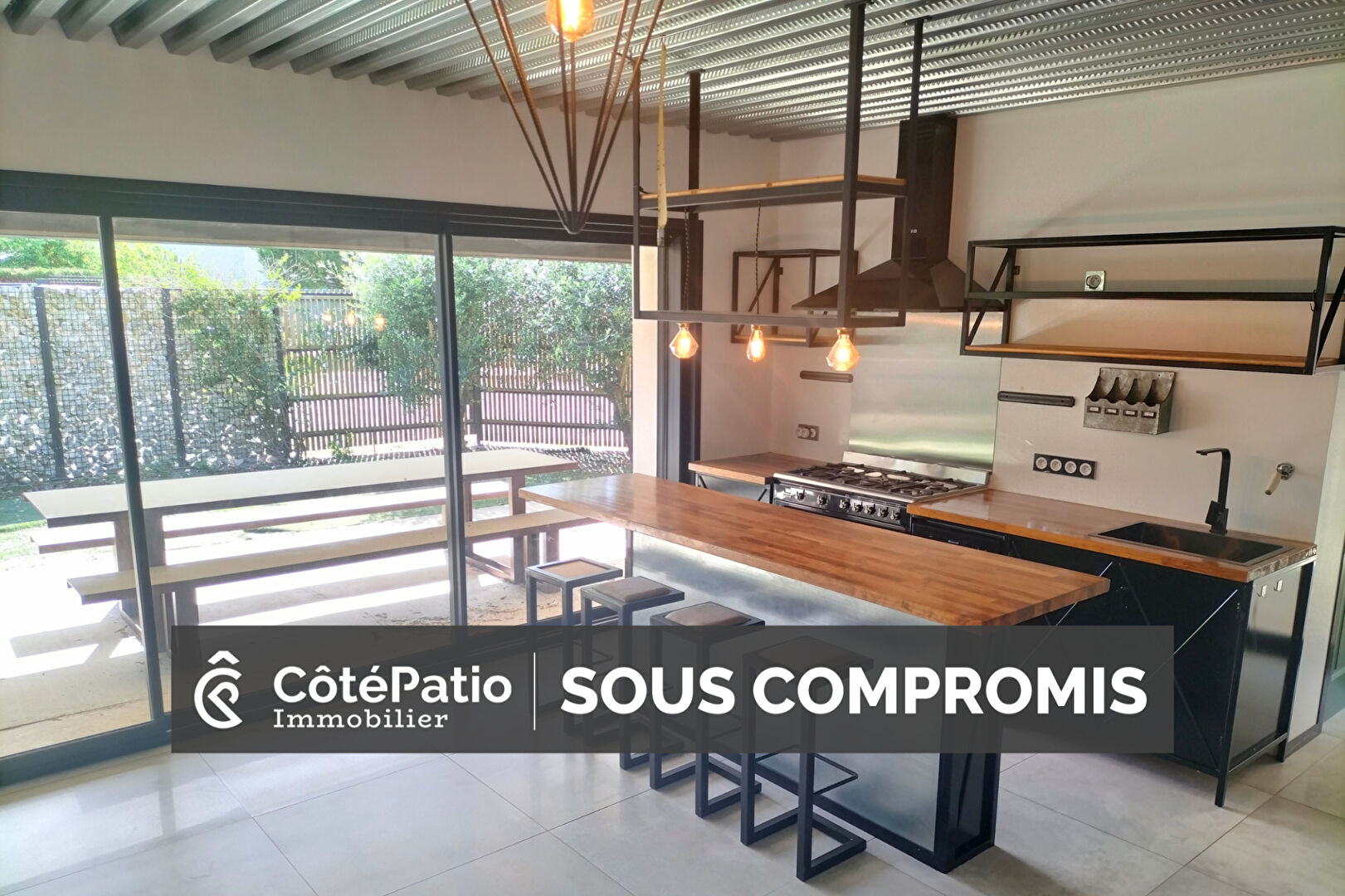 Maison à usage d'habitation + hangar professionnel de 250 m²