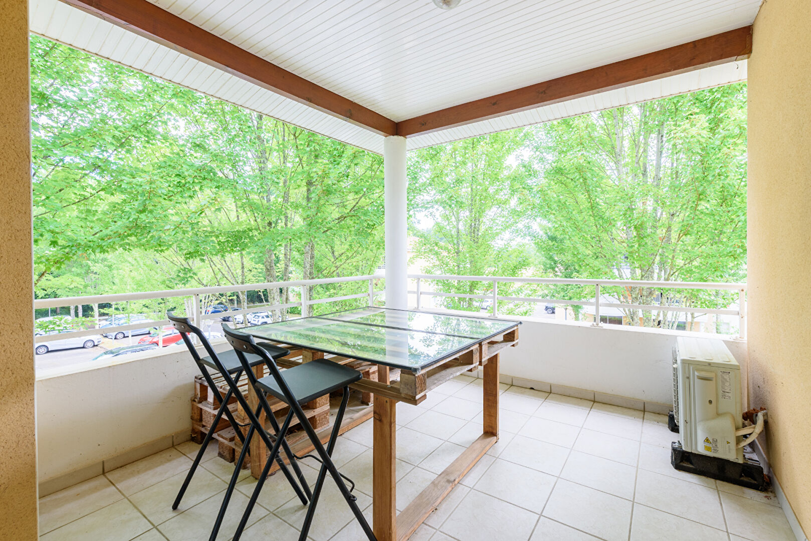 APPARTEMENT T3 SUR SAINT PIERRE DU MONT