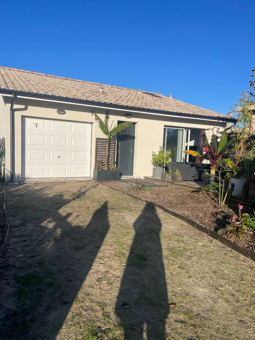 Photo Maison Ychoux 4 pièce(s) 73.42 m2 image 1/3