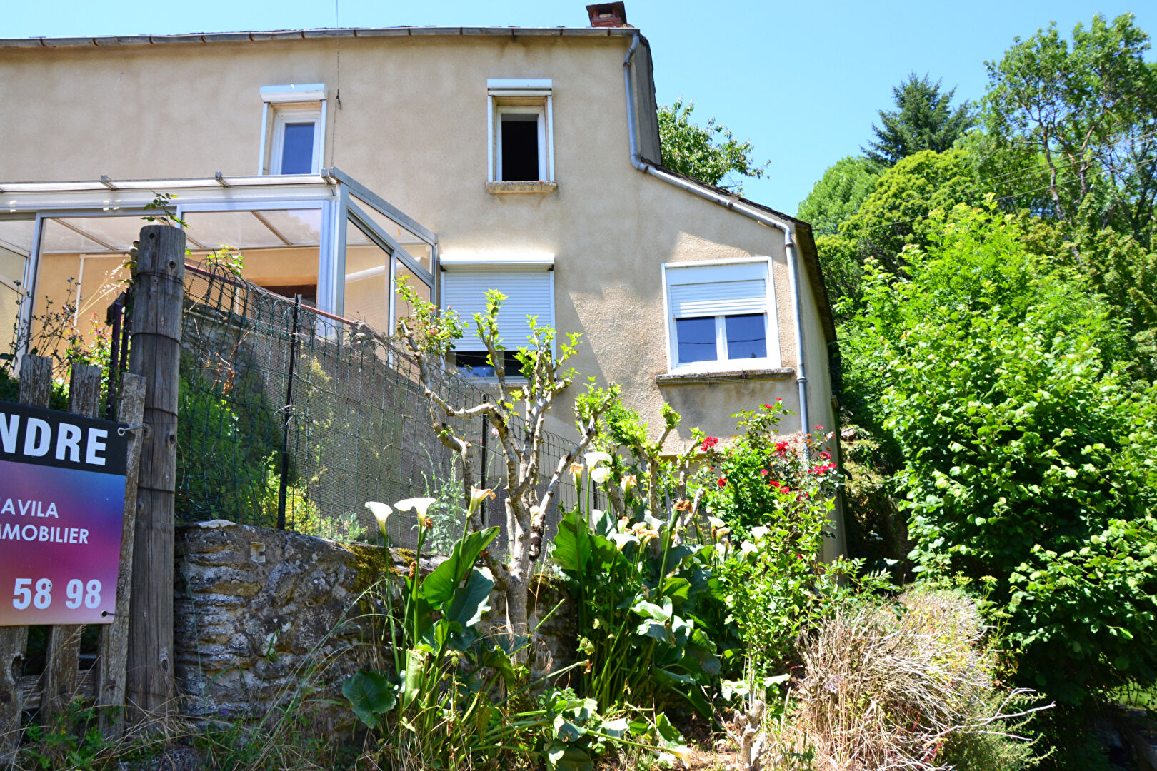 Photo Courniou Hérault dans joli hameau maison T5 avec cour et  bâtisse en pierre image 3/6