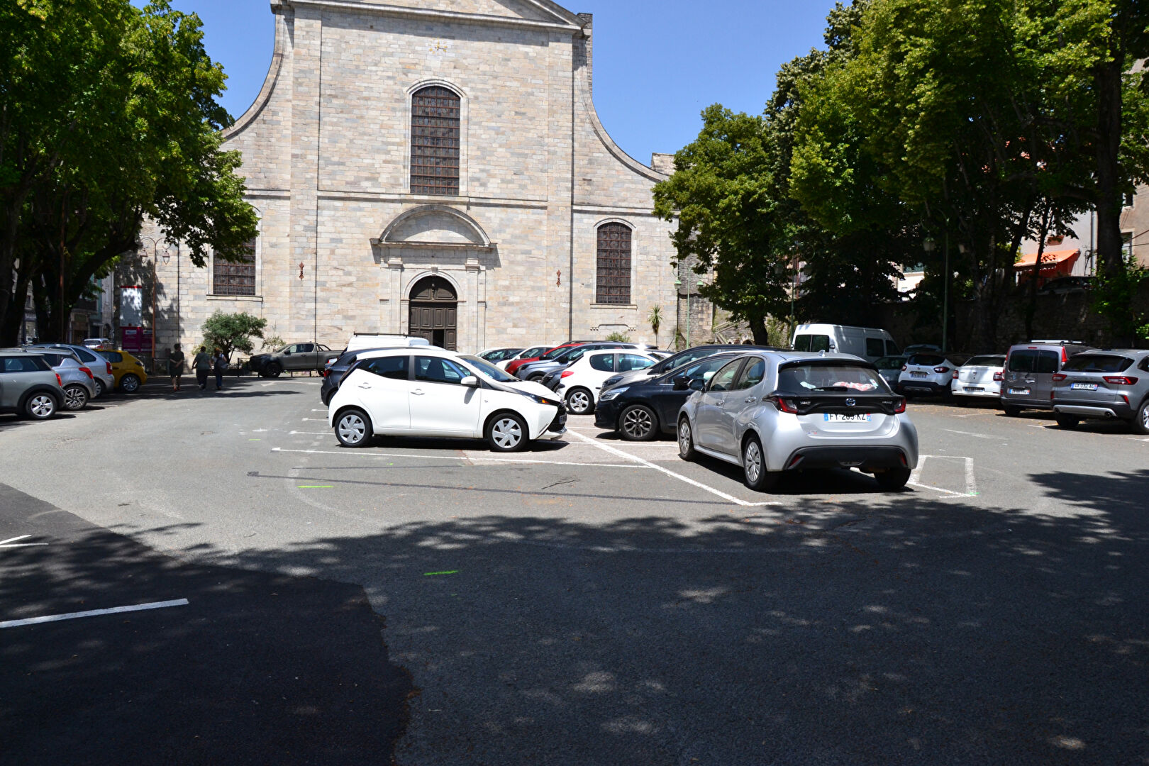 Photo Saint Pons de Thomières Hérault immeuble  de 90m² centre ville image 3/6