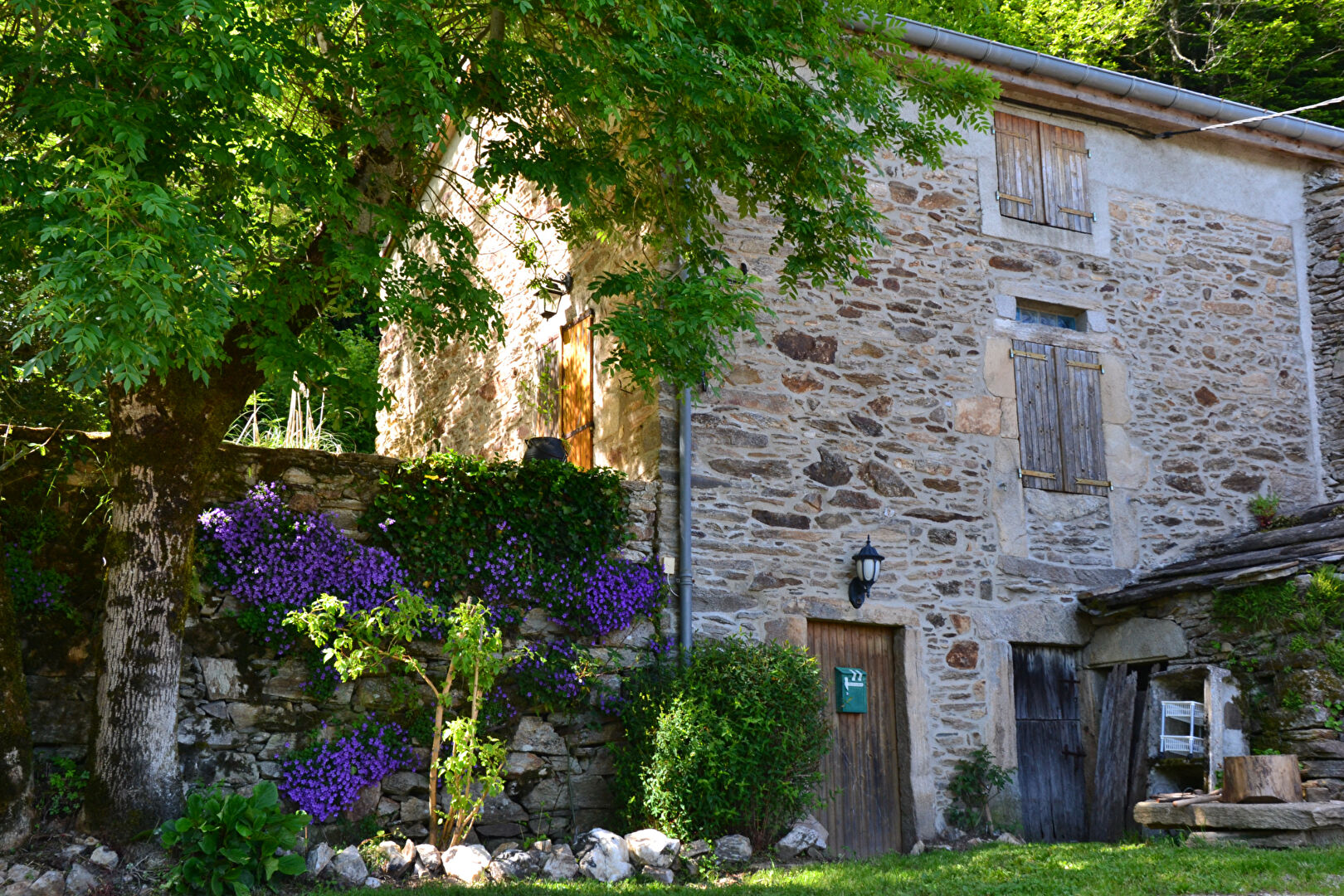 COURNIOU dans hameau Maison de 66m²en pierre de pays