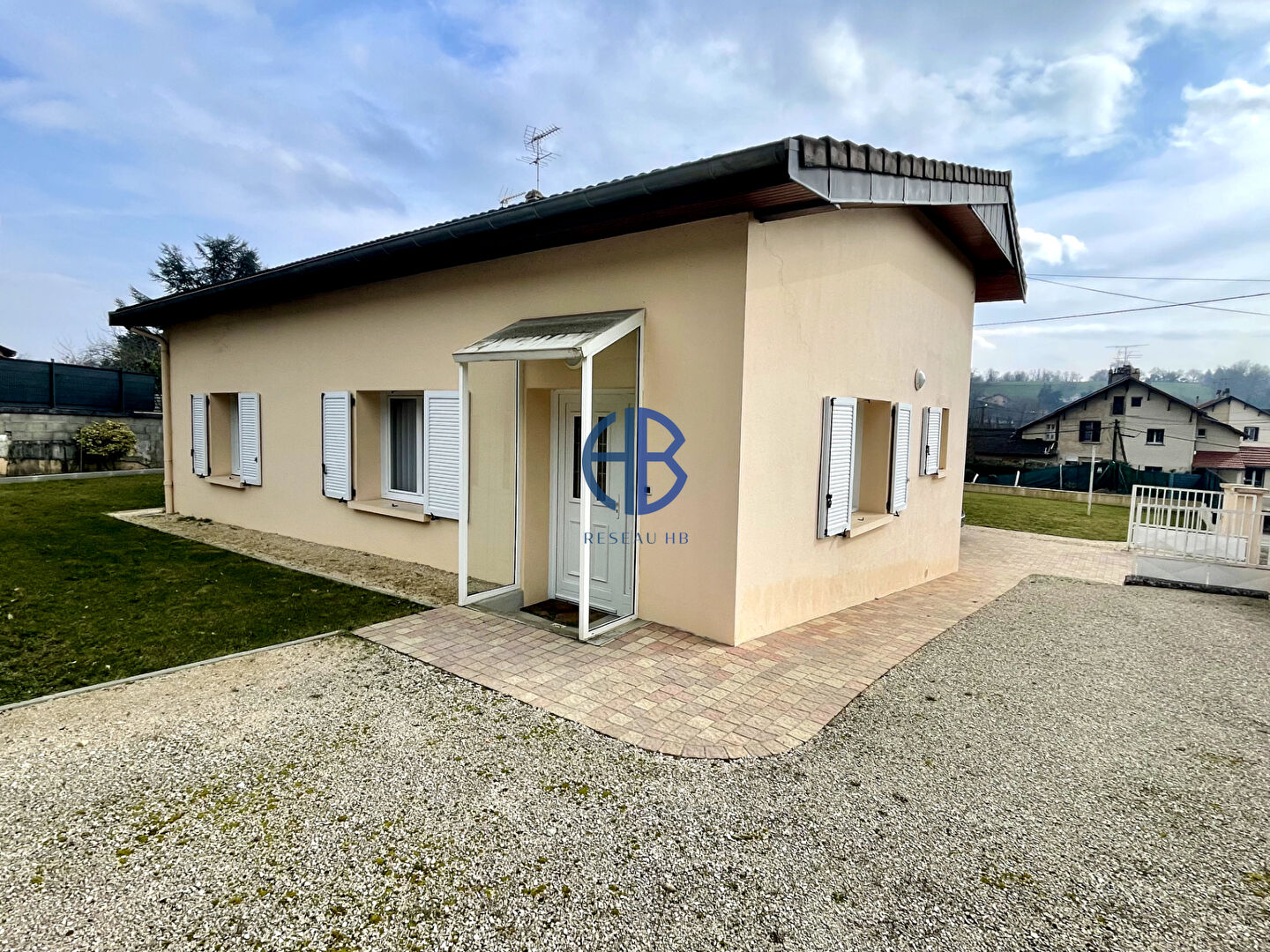 Photo 2 Maisons - La Chapelle De La Tour 6 pièces 179.60 m2 avec garage image 2/6