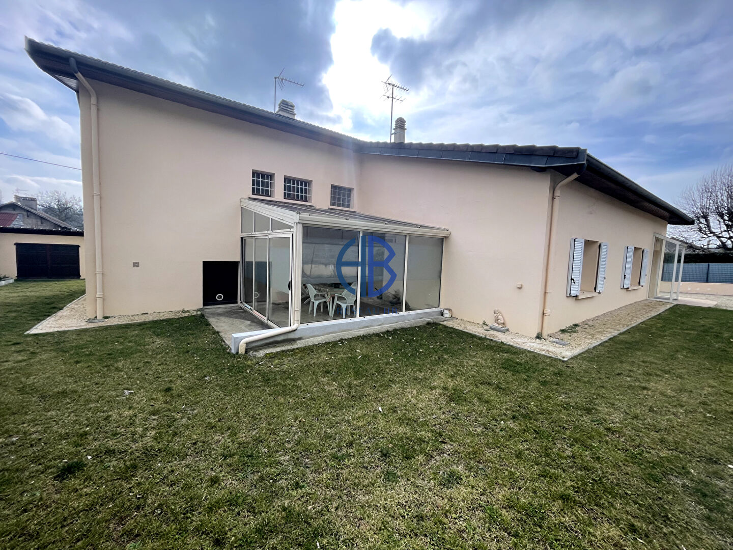 Photo 2 Maisons - La Chapelle De La Tour 6 pièces 179.60 m2 avec garage image 3/6