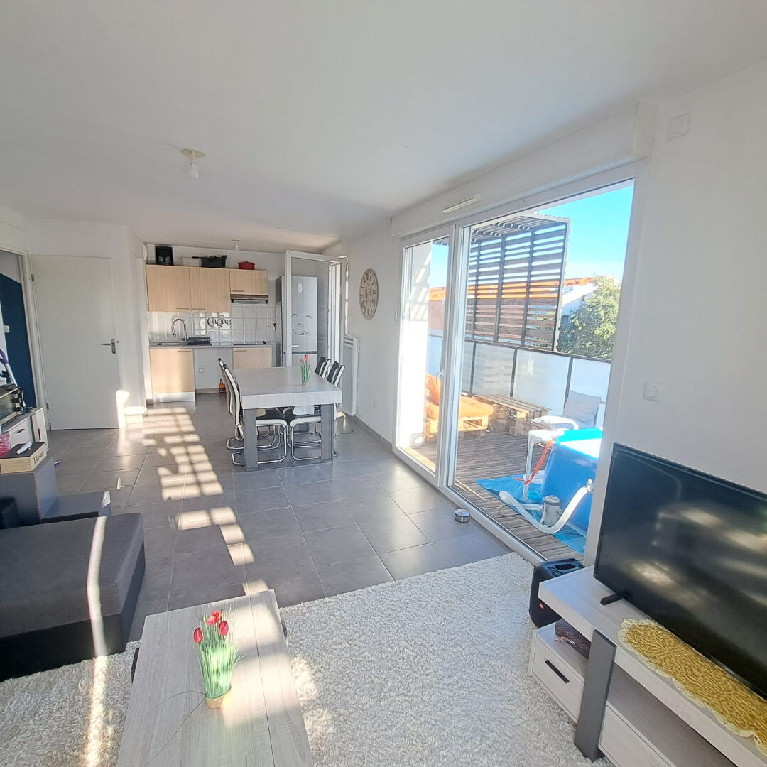 Photo T3 à Lalande  dernier étage + terrasse de 30m2 +pkg en Senorale image 3/6