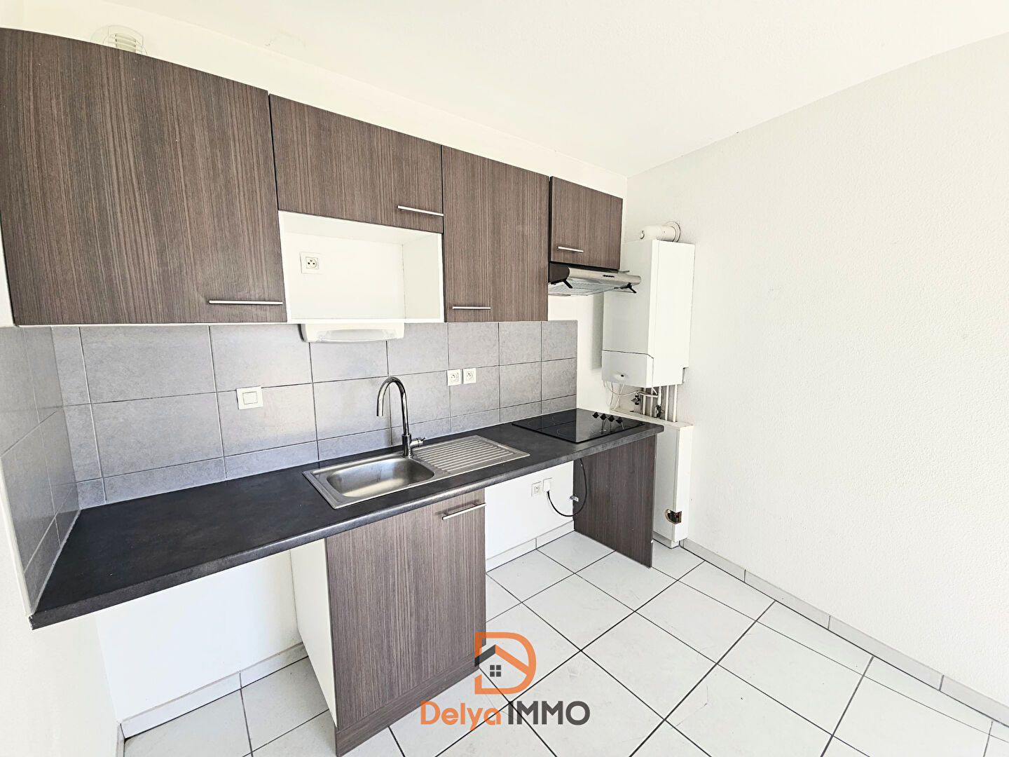 Photo T4 de 77m2 au 3e étage avec  2 balcons et pkg proche métro Trois Cocus image 6/6