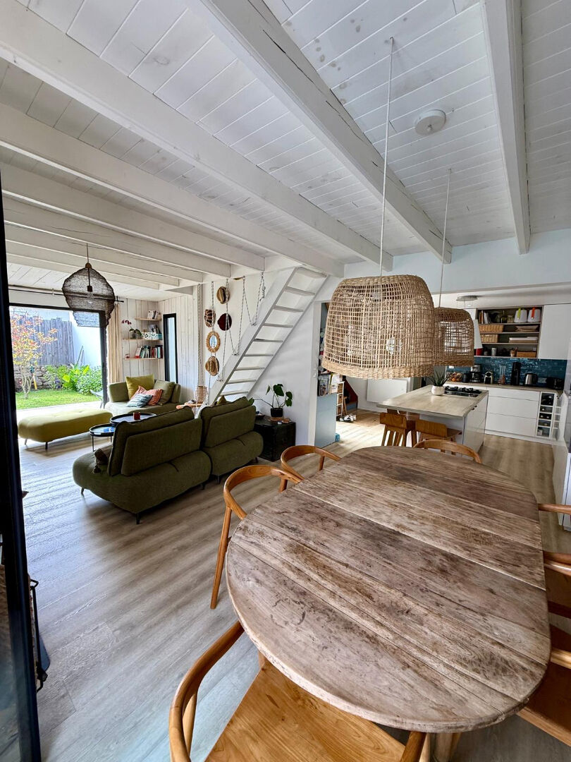 Photo PORTIVY - A DEUX PAS DU PORT, CHARMANTE MAISON RENOVEE image 4/6