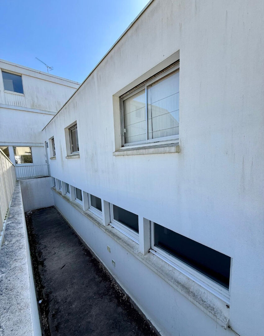 Photo Loft en souplex à aménager  137 m²  Proche plage image 2/6