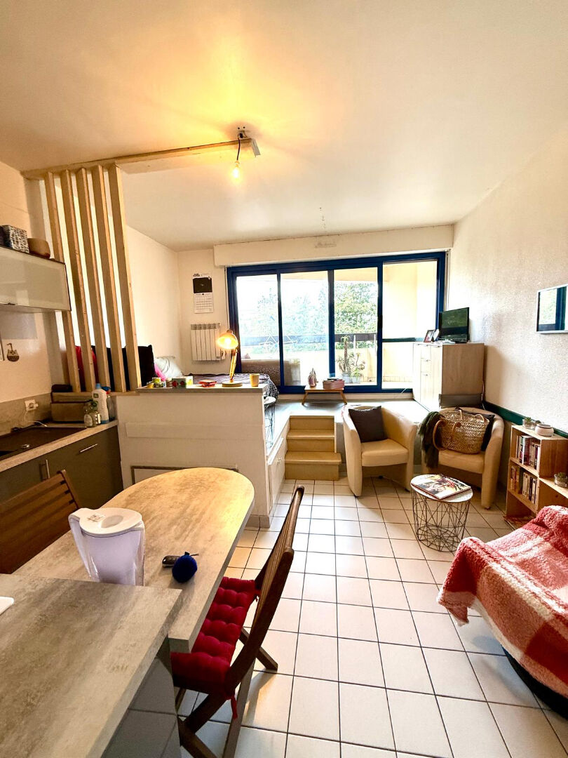 Photo STUDIO HYPER CENTRE AVEC CAVE ET GARAGE image 2/5