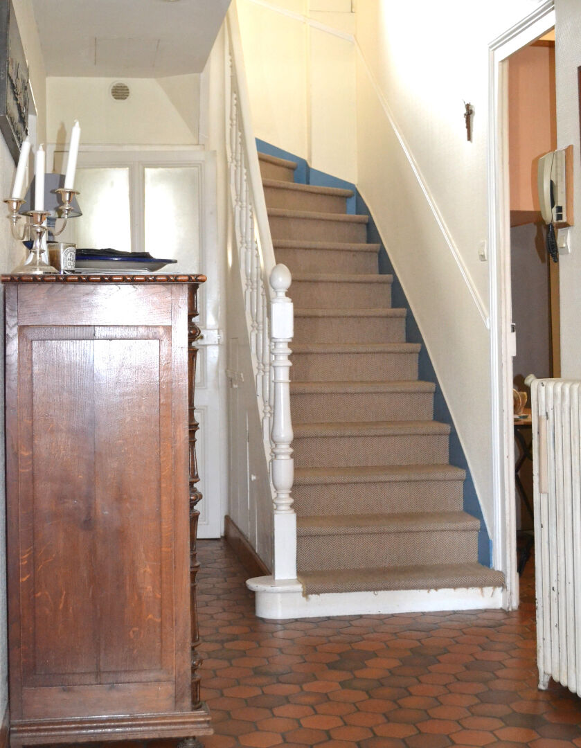 Photo BUTTE STE ANNE - MAISON  ANCIENNE EN AVENUE PRIVEE image 4/6