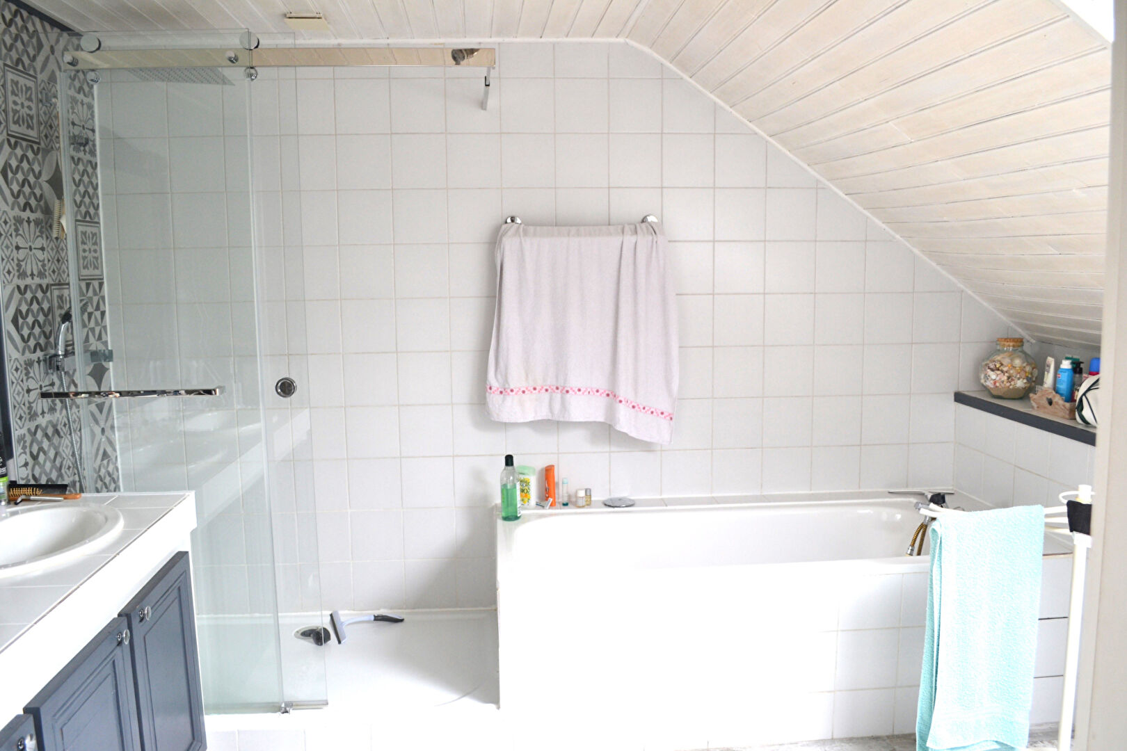 Photo BUTTE STE ANNE - MAISON  ANCIENNE EN AVENUE PRIVEE image 6/6