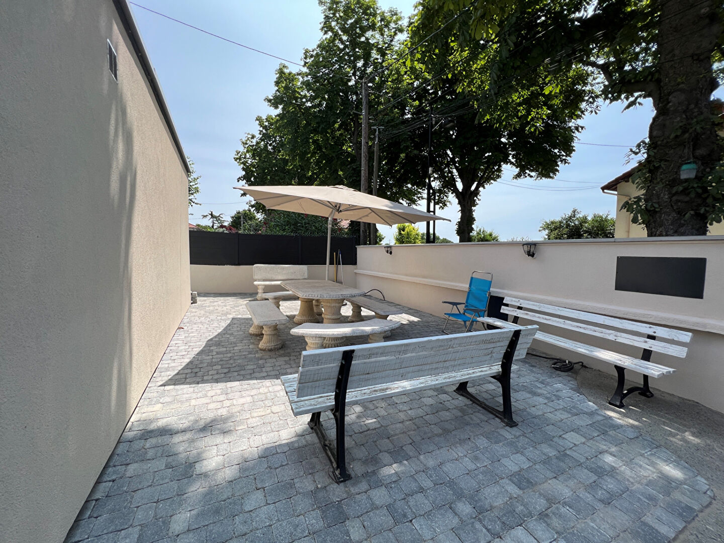 Photo MAISON / VILLA T11 À FEYZIN DE 800 M² FEYZIN (69320) image 2/6