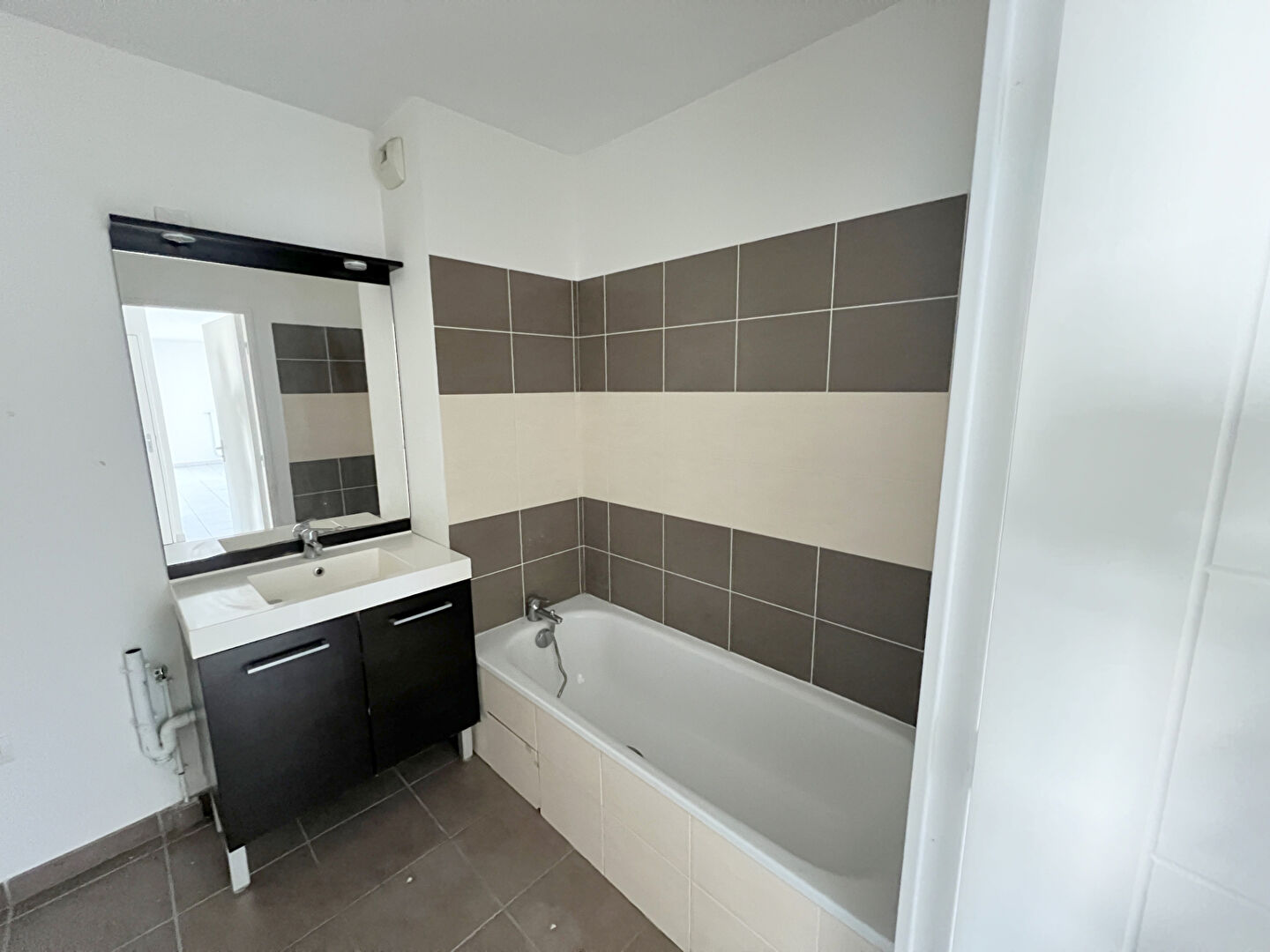 Photo Appartement  de 2012 à Vaulx-en-velin  centre 3 pièces 64.72 m2 image 5/6