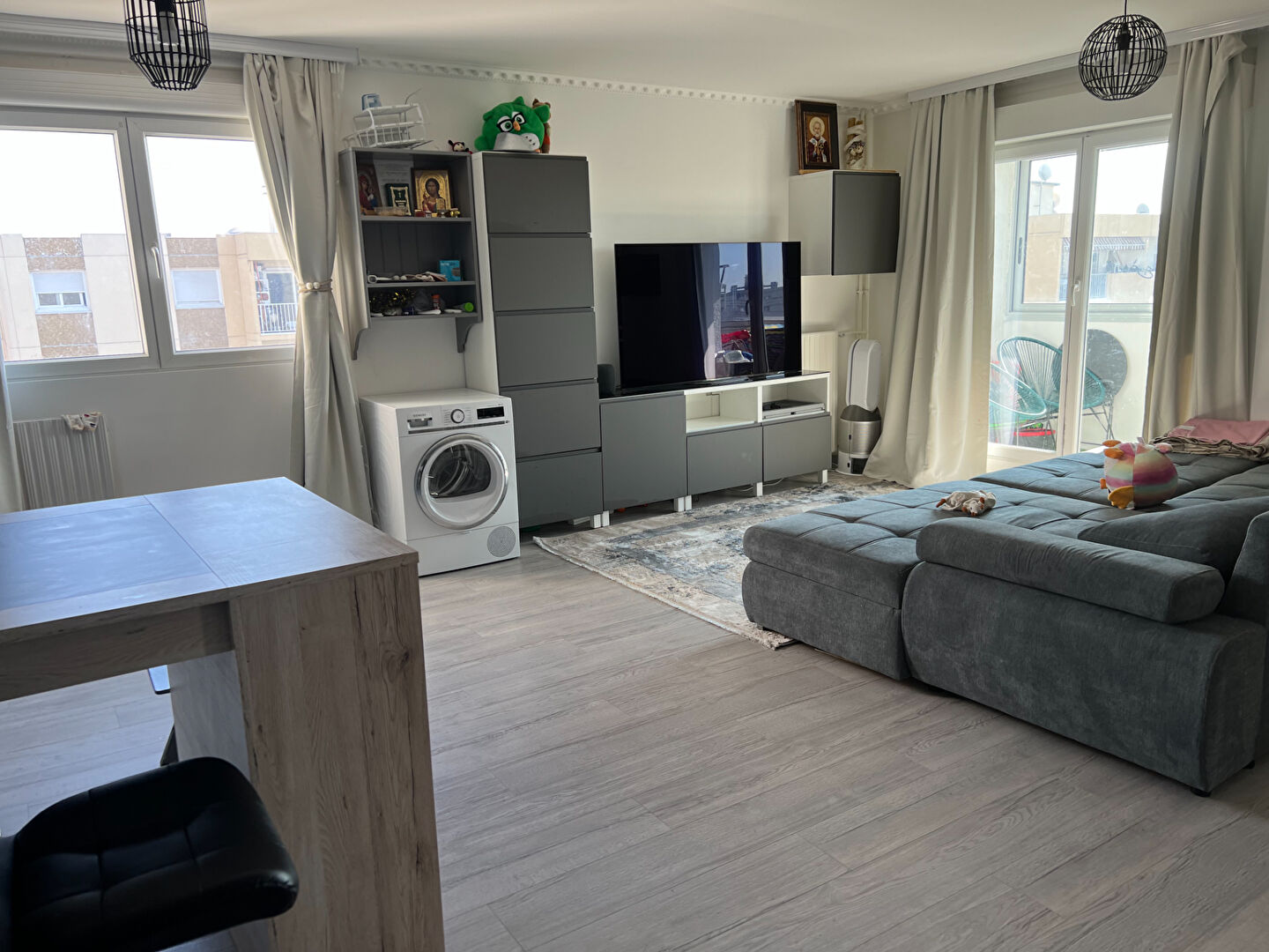 Appartement t4 à vaulx-en-velin