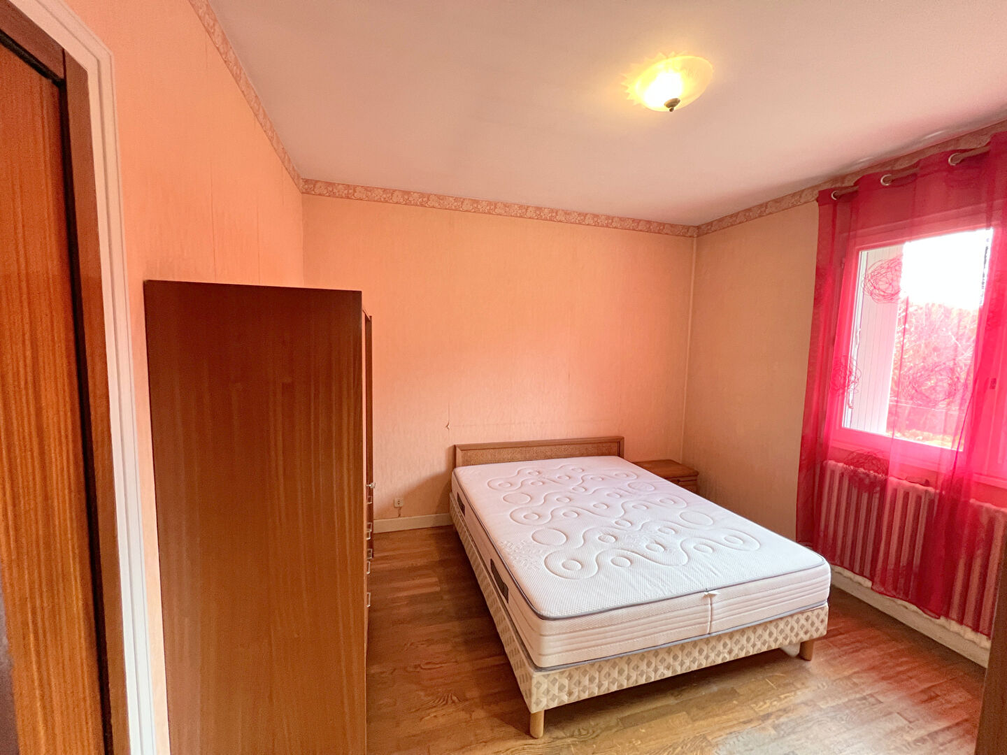 Photo Maison à Vaulx la soie 7 pièce(s) 77 m2  terrain 550 m² image 5/6