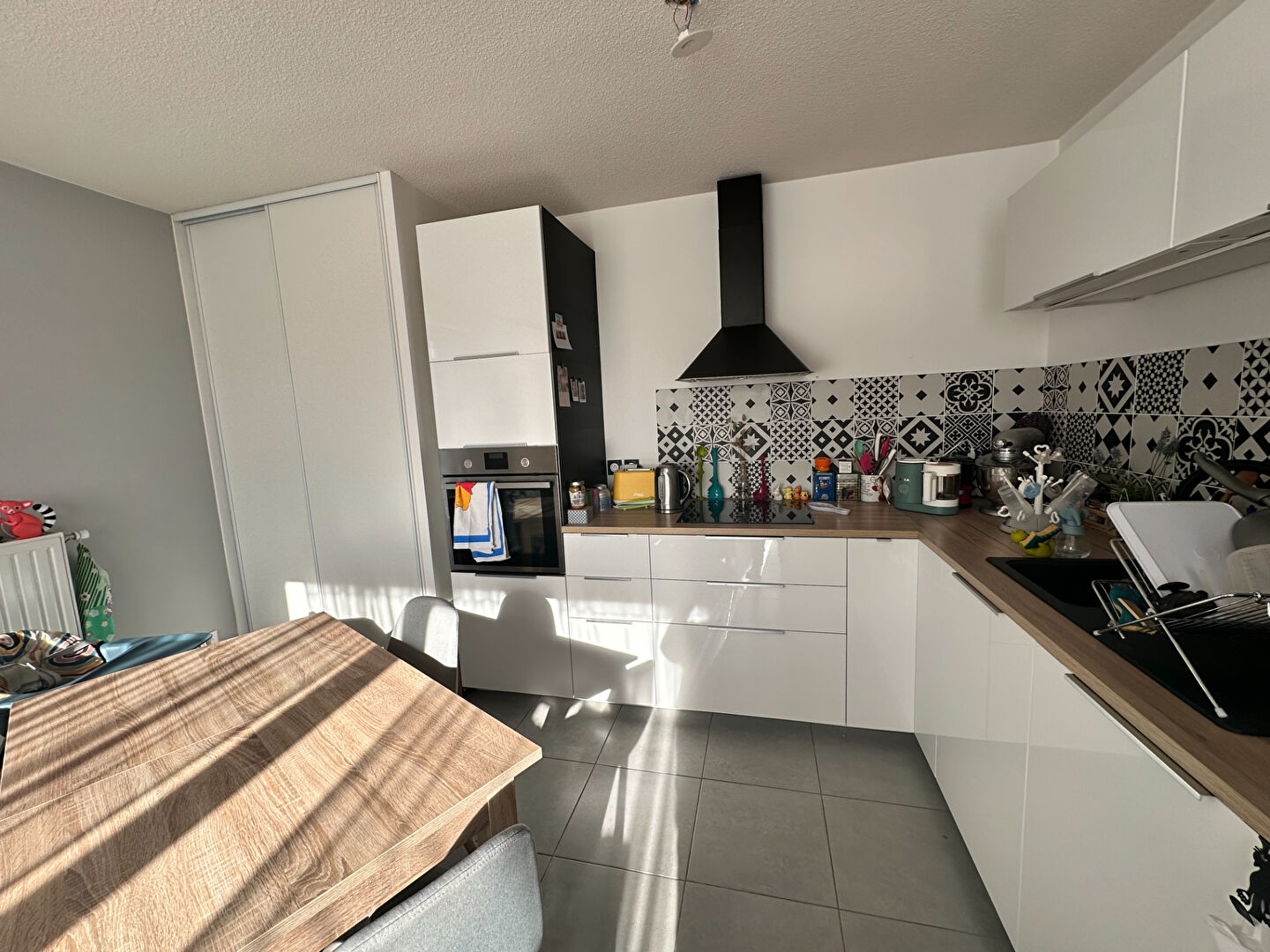Photo Appartement Oullins Pierre Bénite 2 pièces 46 m2 de 2017 à 220 000 image 2/5
