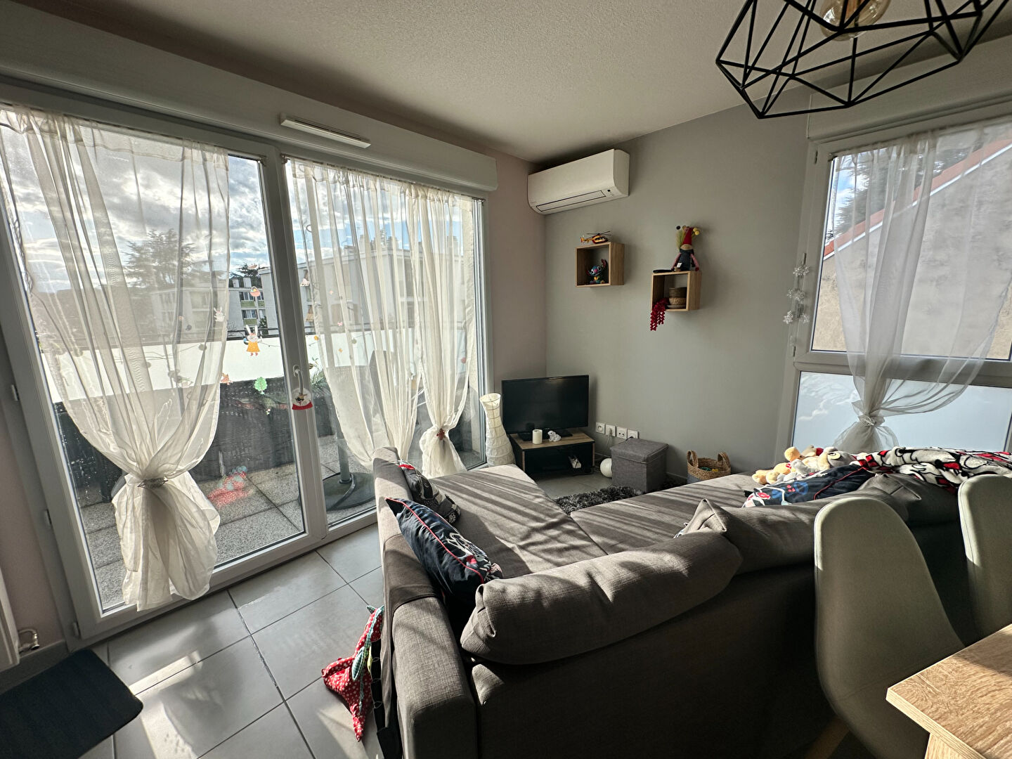 Photo Appartement Oullins Pierre Bénite 2 pièces 46 m2 de 2017 à 220 000 image 3/5