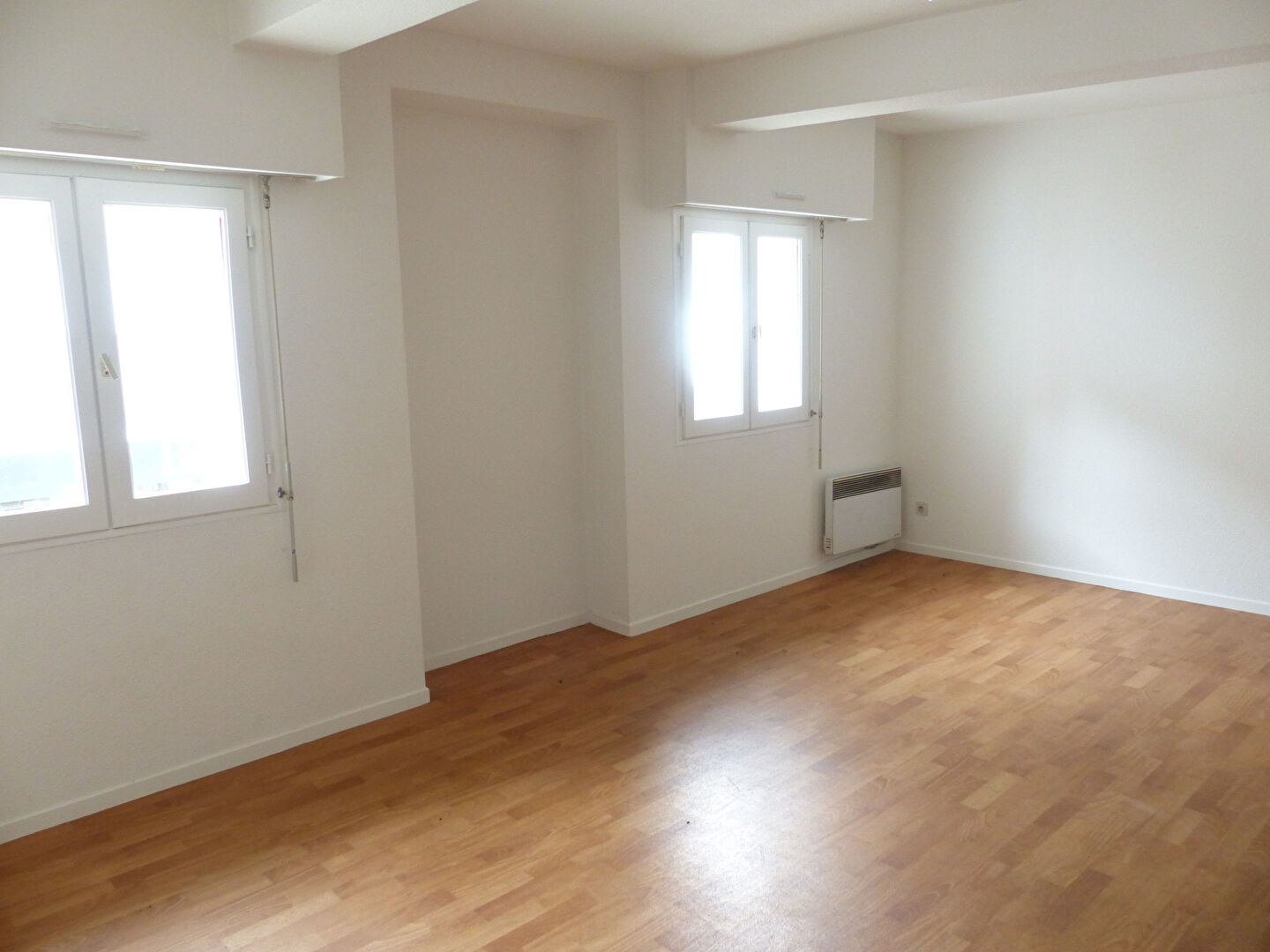 APT  T4 AIRE SUR ADOUR