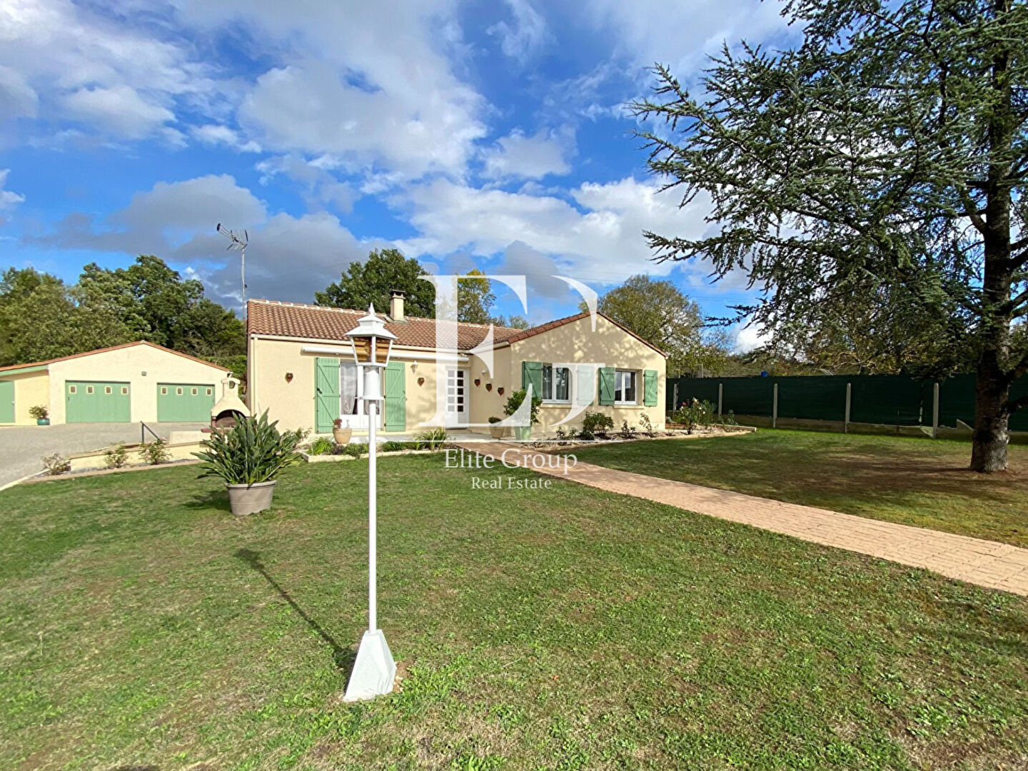 Photo A VENDRE MAISON 7 PIECES 160 m² PROCHE ANGOULEME image 3/6