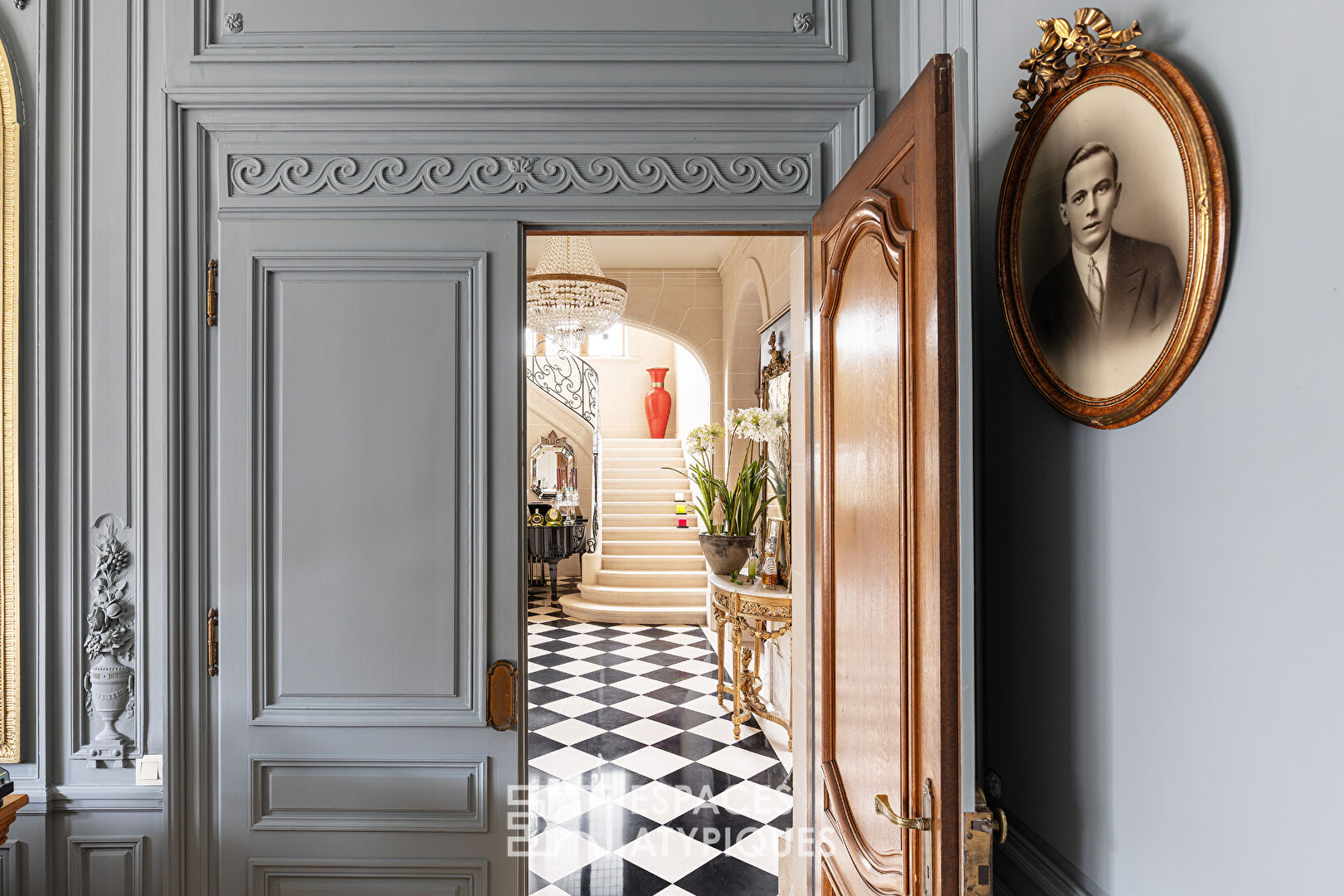 Hôtel particulier d'exception au coeur du bourg