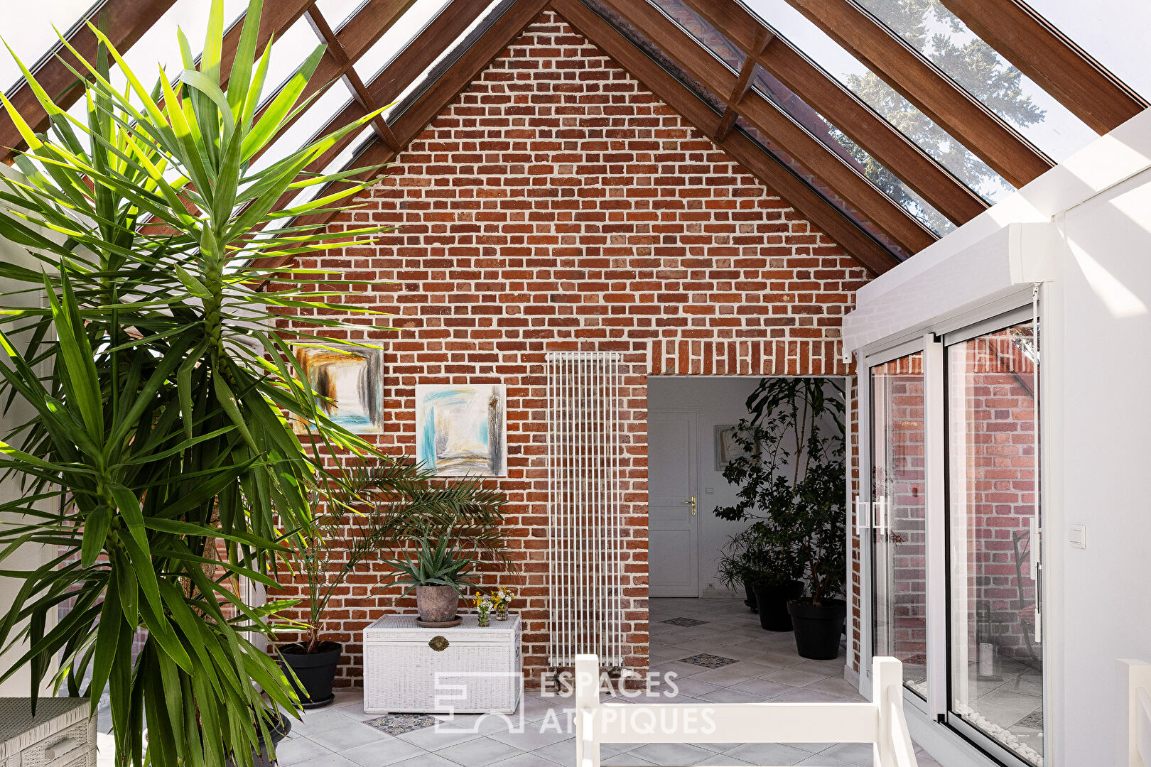 Villa d'architecte baignée de lumière au coeur de la Pévèle