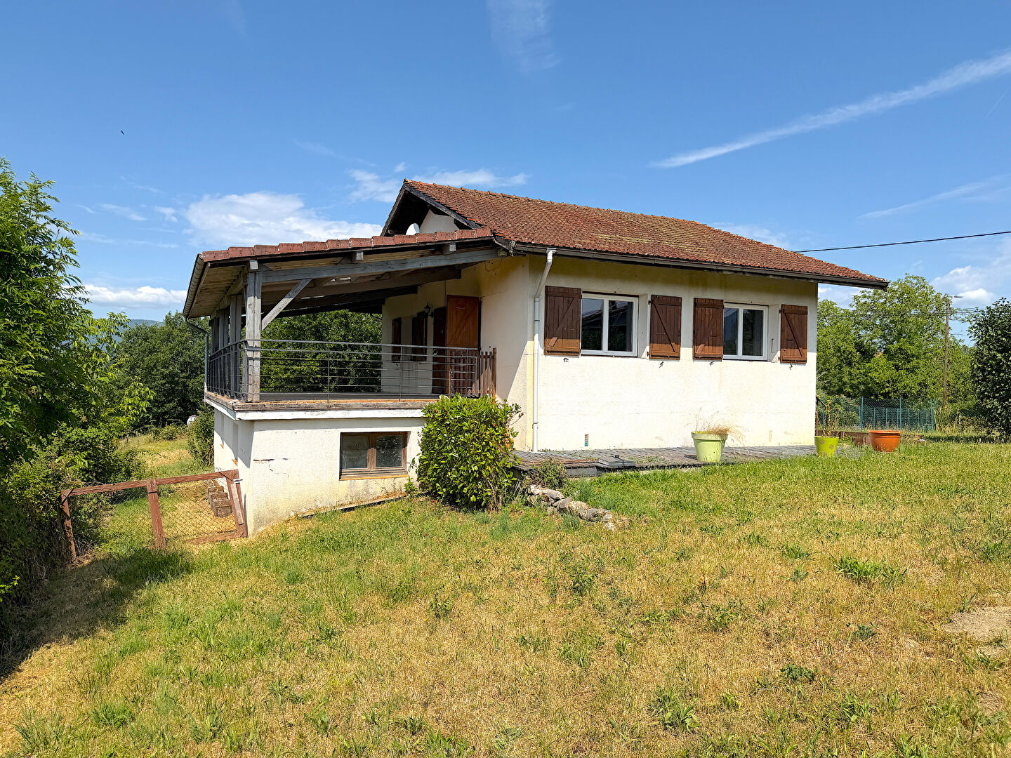 Maison individuelle avec grande terrasse