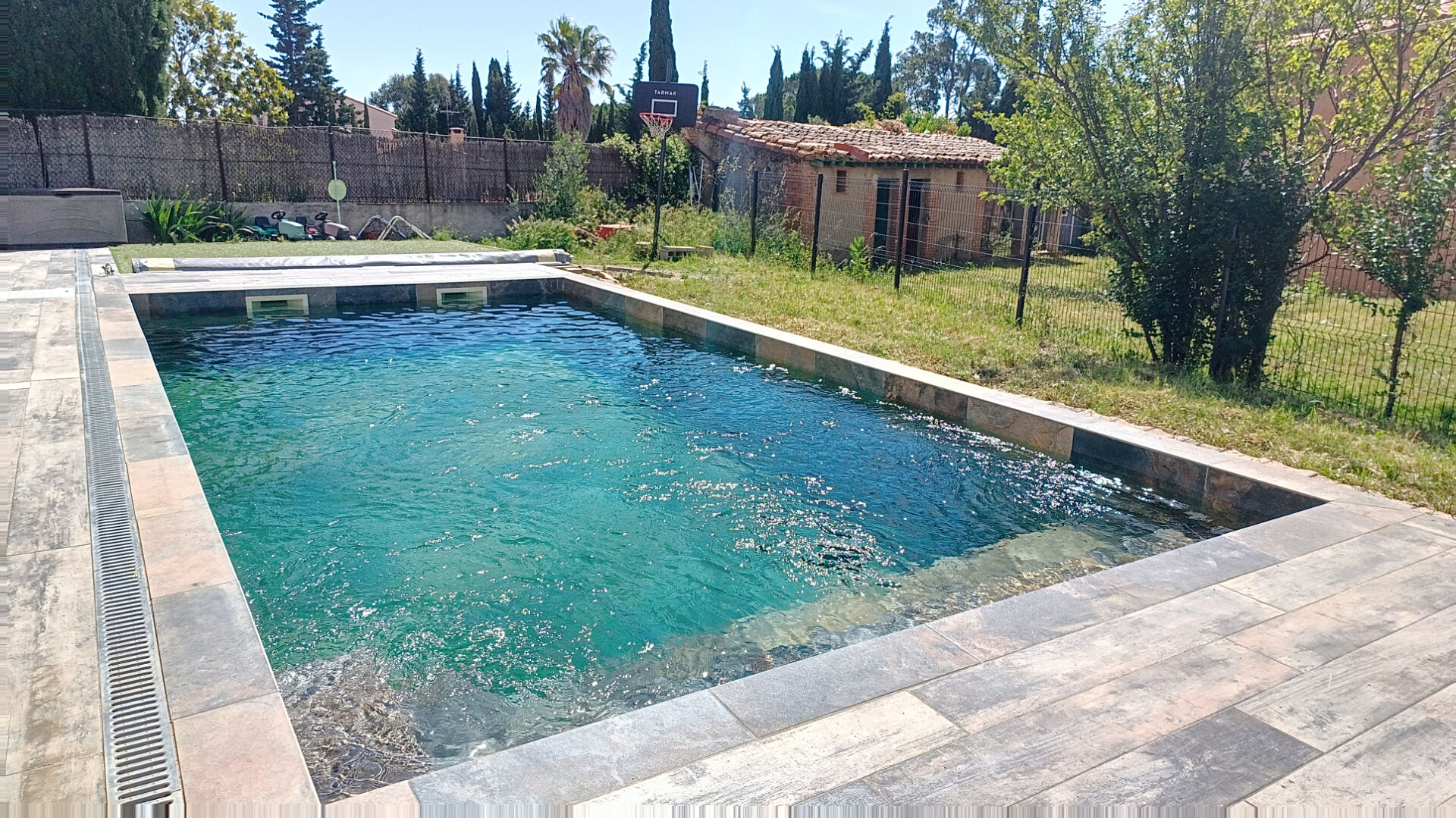 Photo Maison Fourques 6 pièce(s) 260 m2 image 3/6