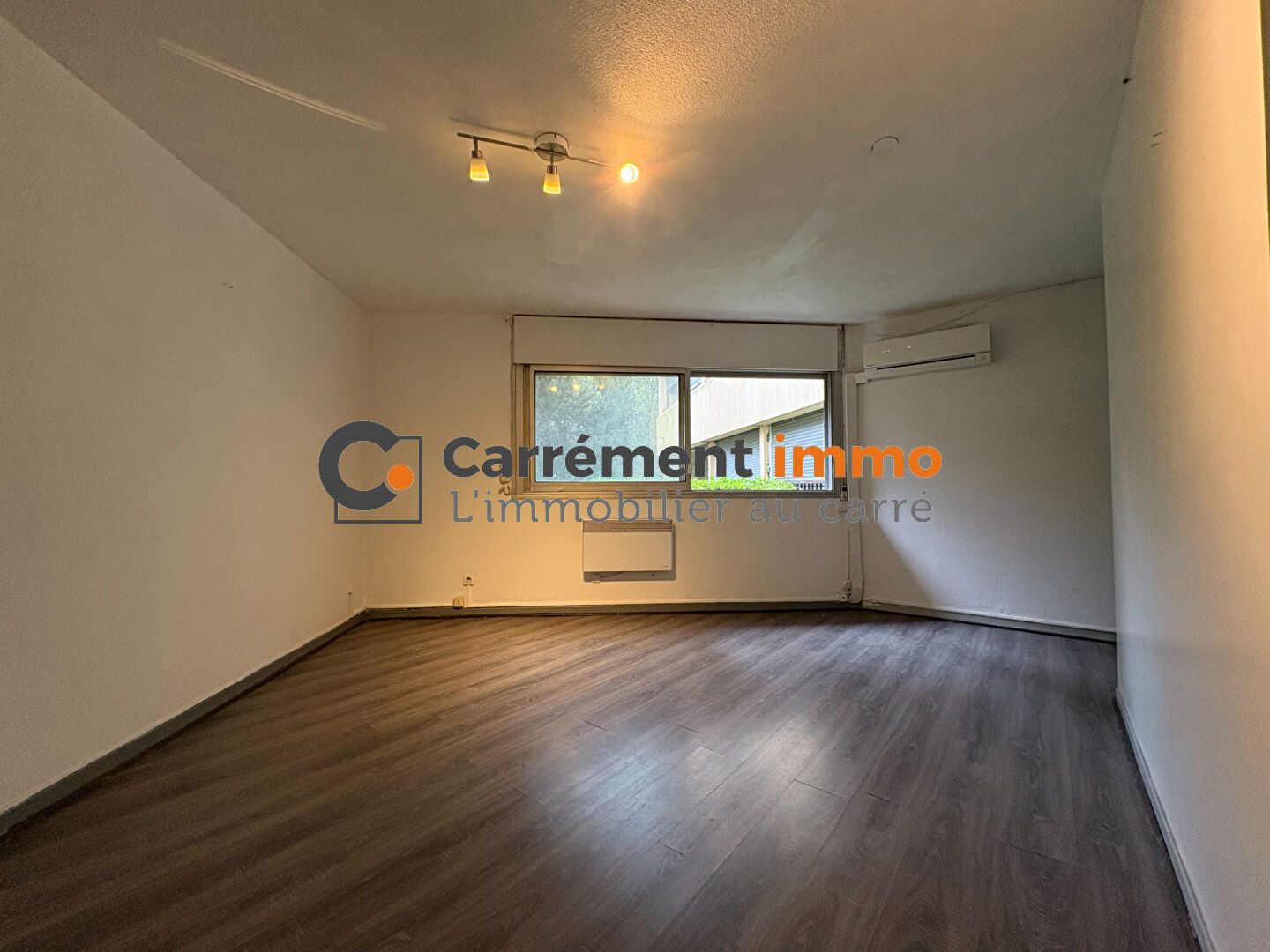 Photo LOCAL PROFESSIONNEL BOUTONNET DANS CENTRE MEDICAL - 19.51 m2 image 5/6