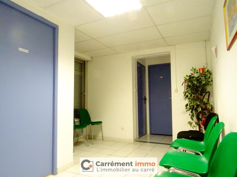 Photo LOCAL PROFESSIONNEL BOUTONNET DANS CENTRE MEDICAL image 6/6