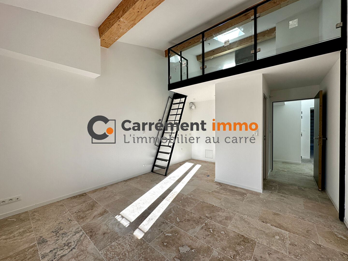 Photo Fabrègues : grand Loft type F6 + chambres indépendantes image 5/6