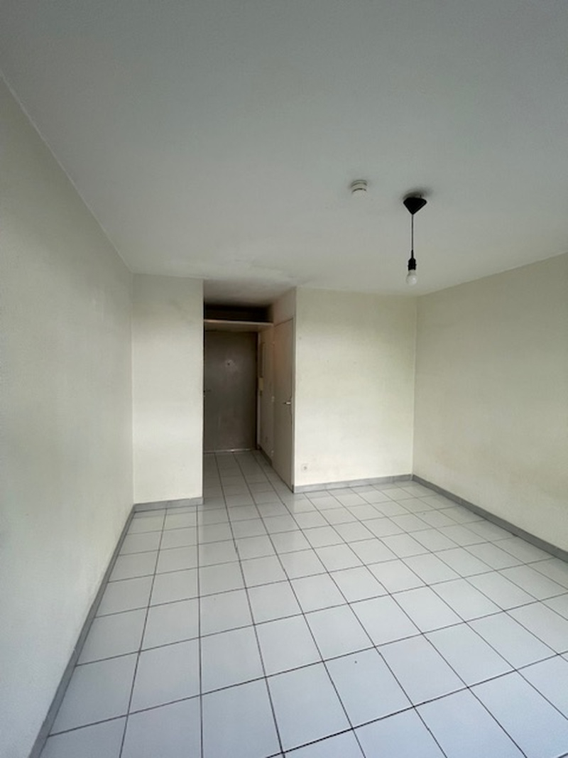 Photo Appartement  1 pièce(s) MILLENAIRE + PARKING image 5/6