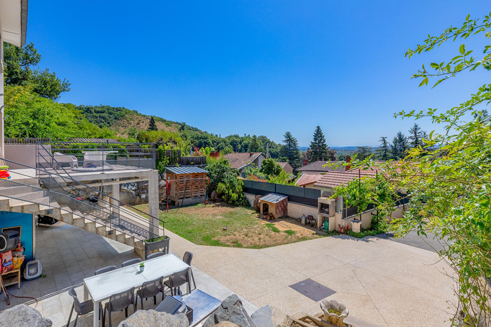 Photo Maison familiale sur les hauteurs avec vue panoramique image 2/6