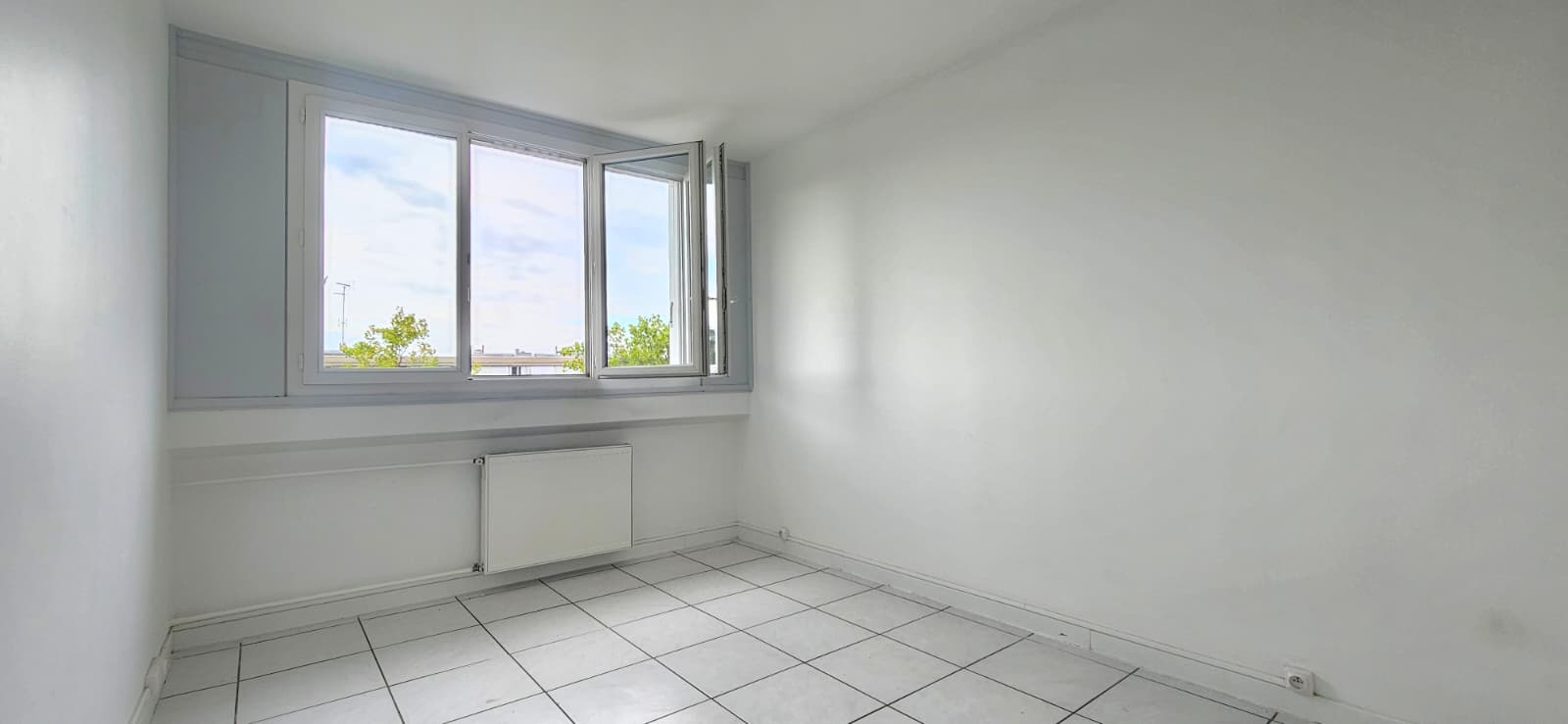 Photo Appartement Oullins Pierre Bénite 5 pièces 87 m² image 3/6