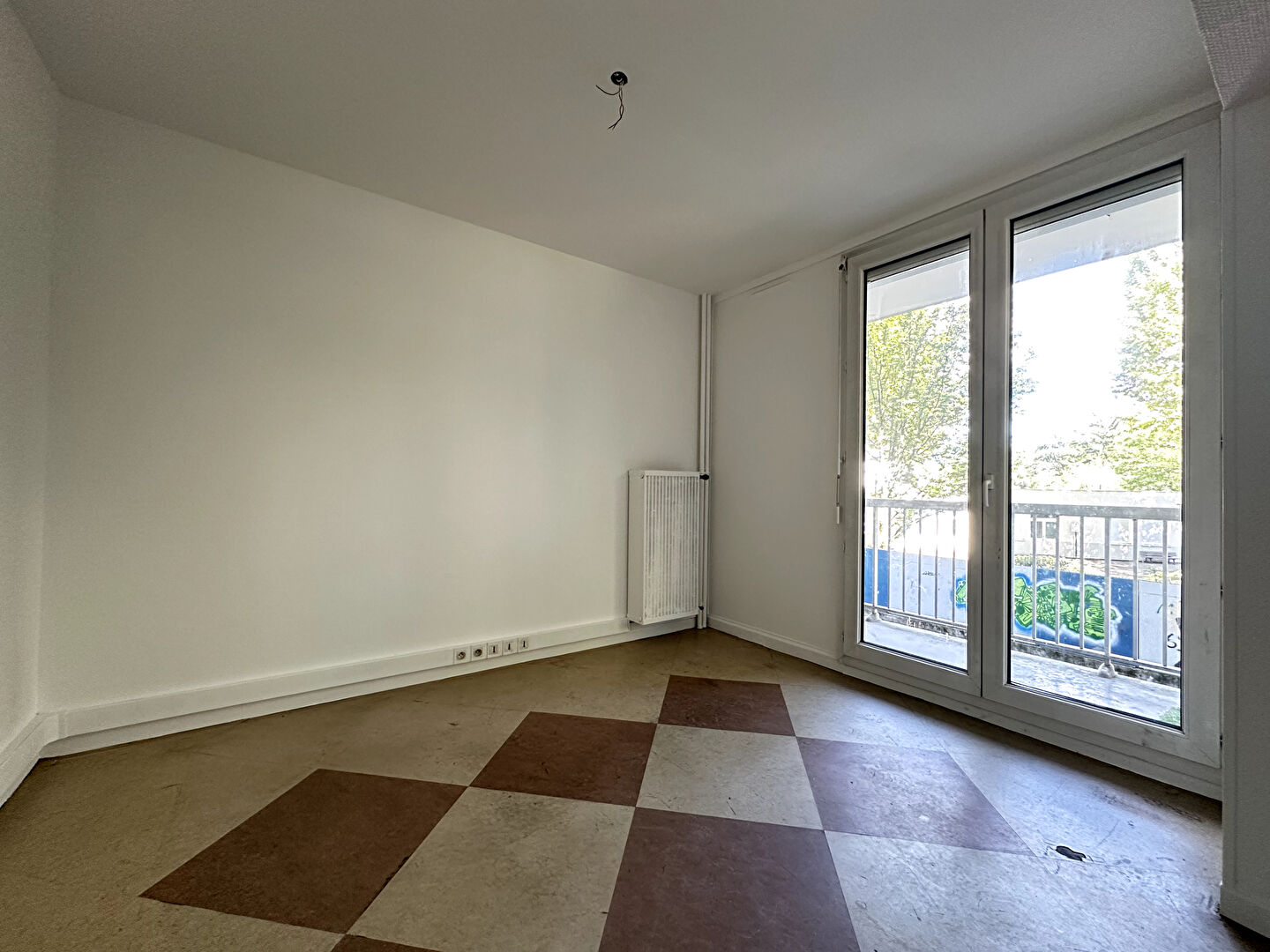 Photo Appartement Vaulx En Velin 4 pièce(s) 67 m2 image 1/6