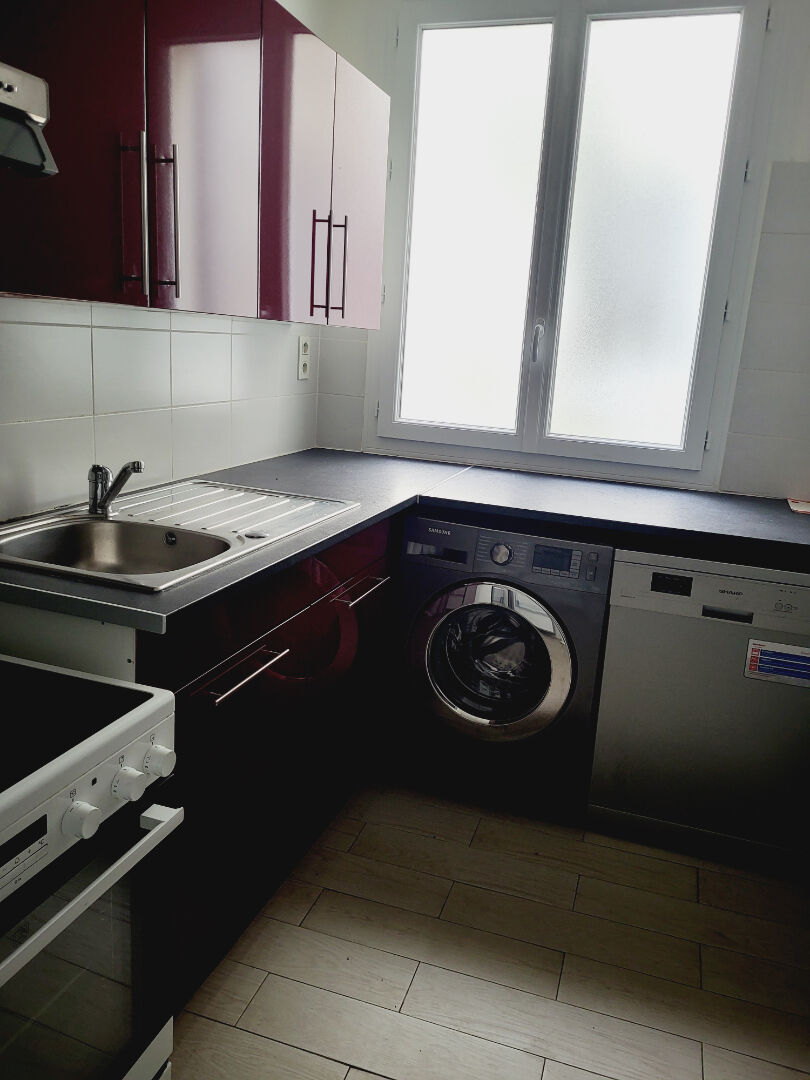 Photo A VENDRE Appartement  4 pièce(s)  T3 + Studio DAX 40100 image 3/6