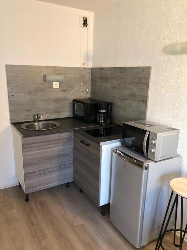 Photo STUDIO CERGY - 1 pièce(s) - 17.69 m2 image 2/3