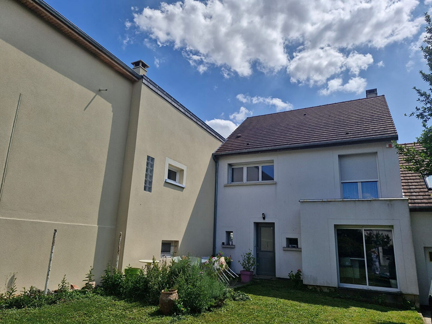 Agence immobilière de FEUCHEROLLES IMMOBILIER